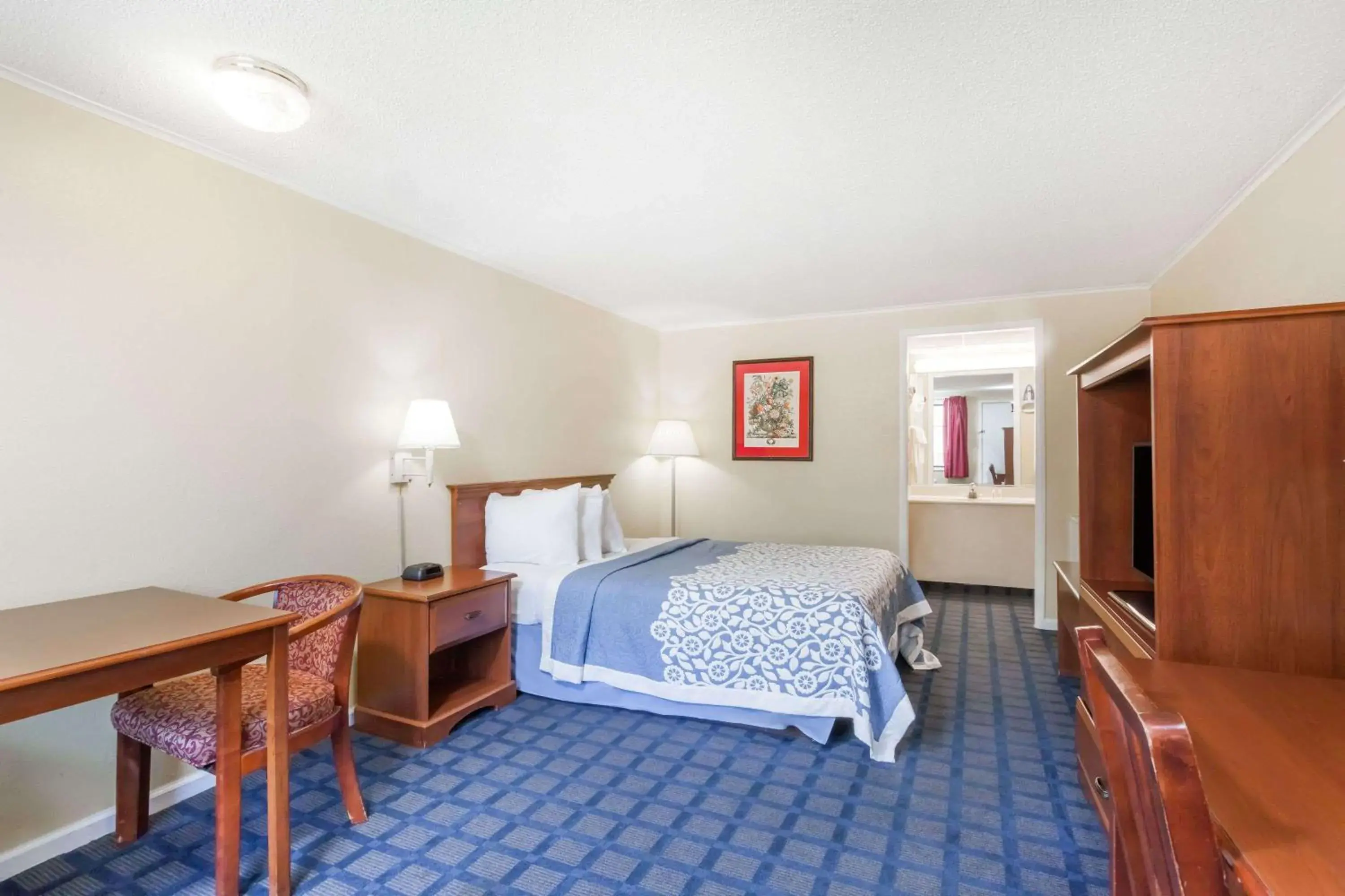 Photo of the whole room in Days Inn by Wyndham Dover Downtown