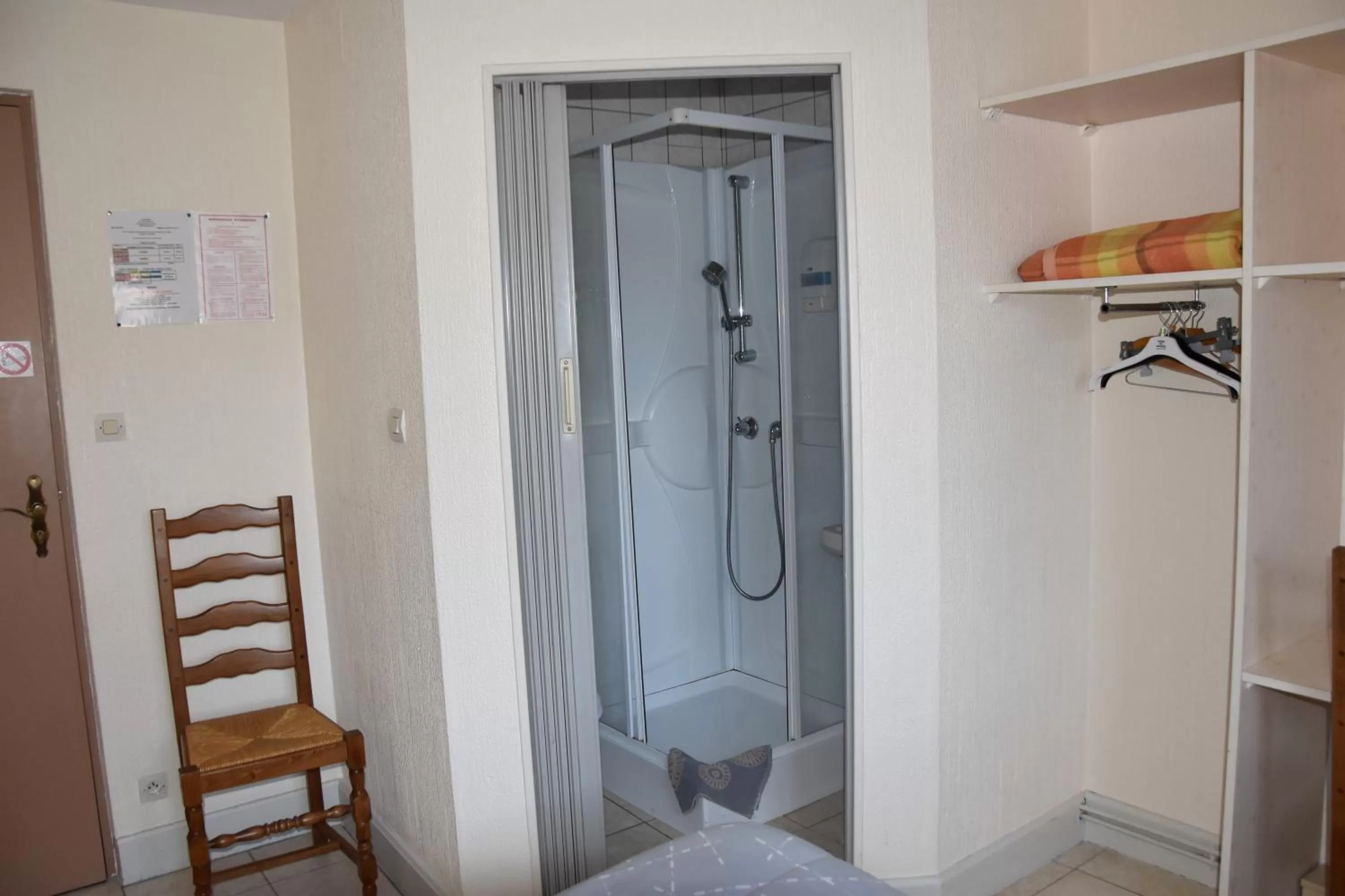 Photo of the whole room in Hotel Gai Relais