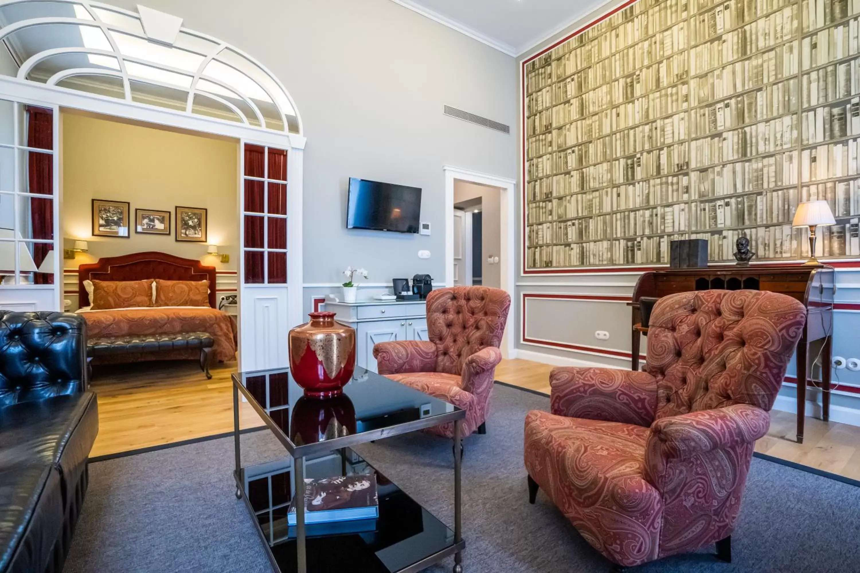 Seating Area in Grande Hotel do Porto