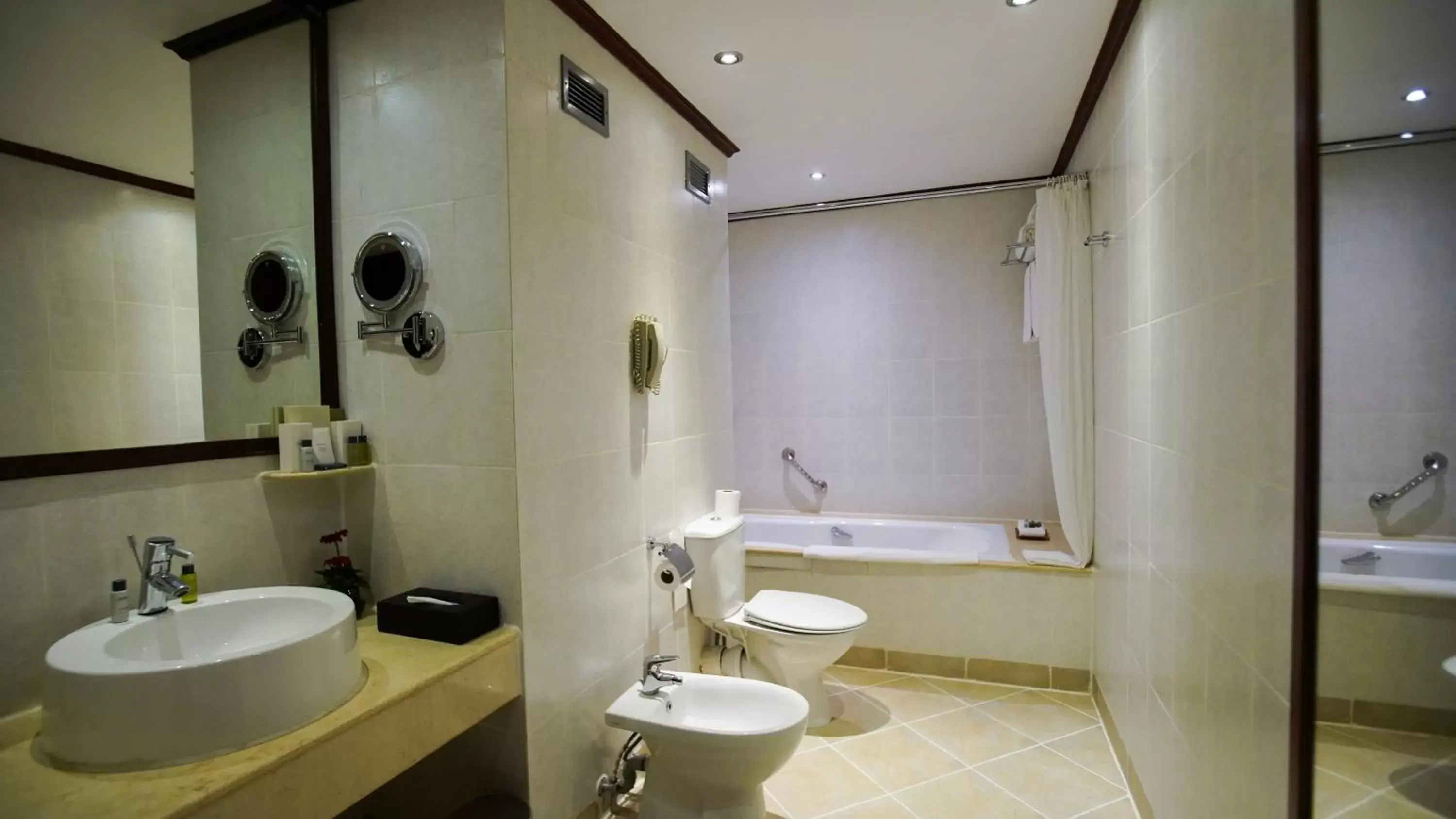 Bathroom in Sarova Panafric Hotel