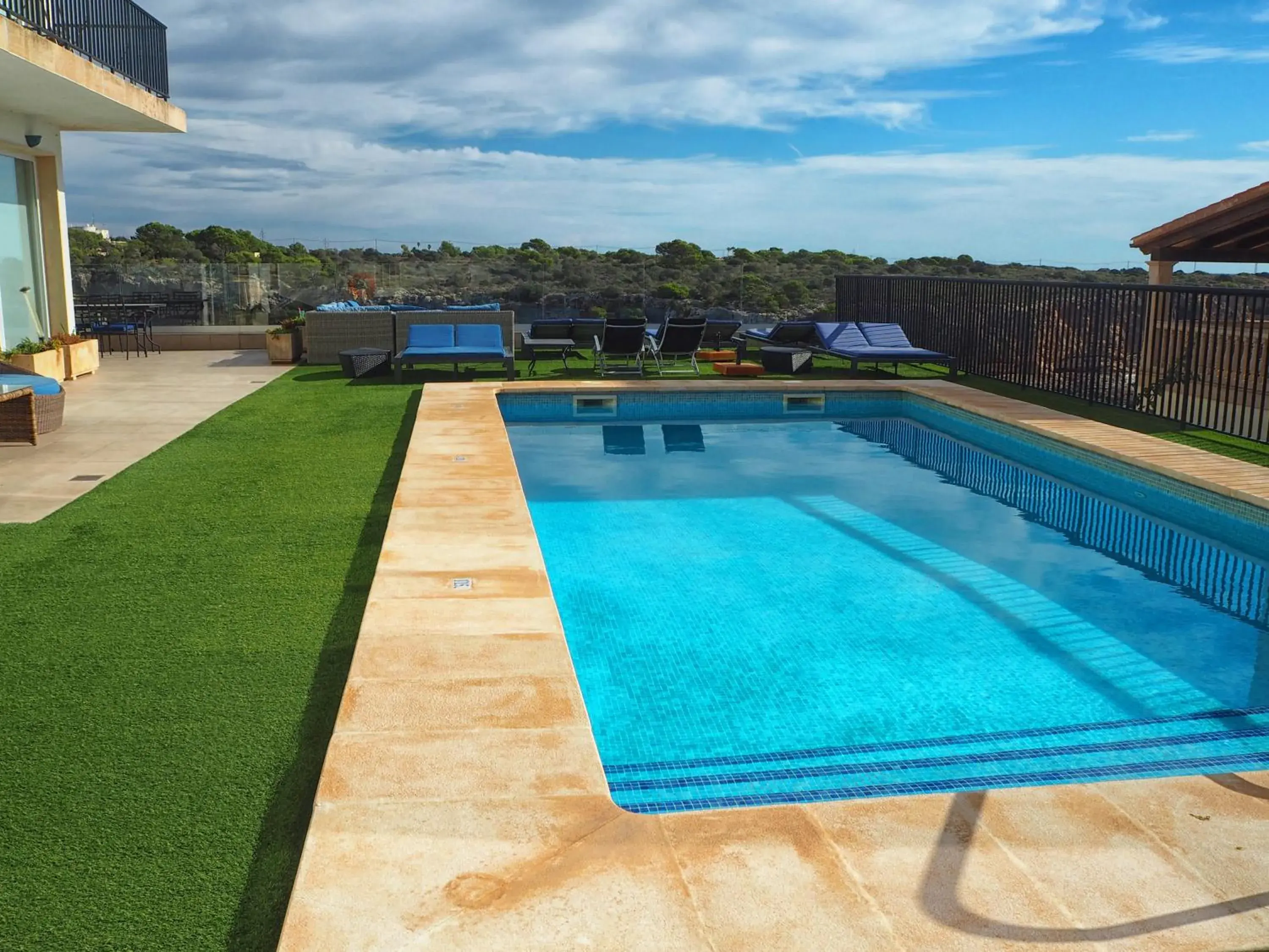 Pool view, Swimming Pool in Hotel Rocamar