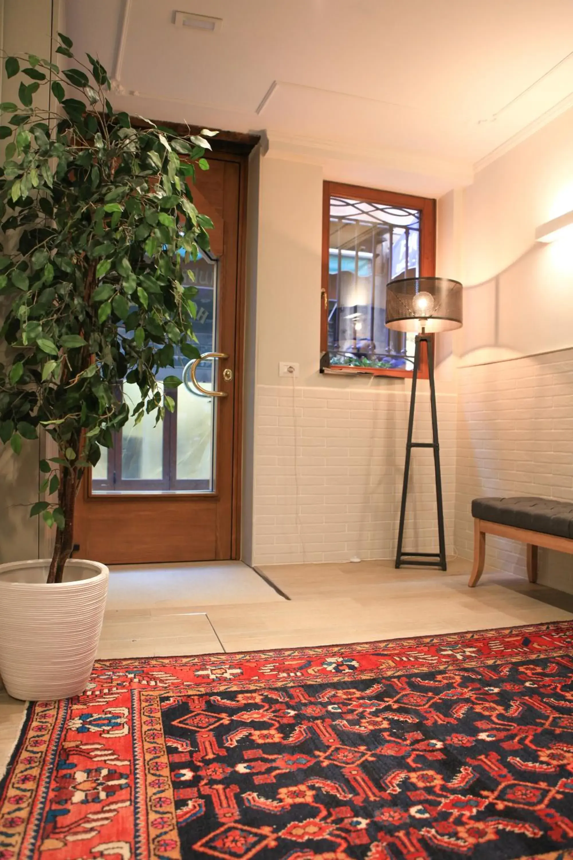 Lobby or reception in Hotel Bridge Lobby or reception in Hotel Bridge