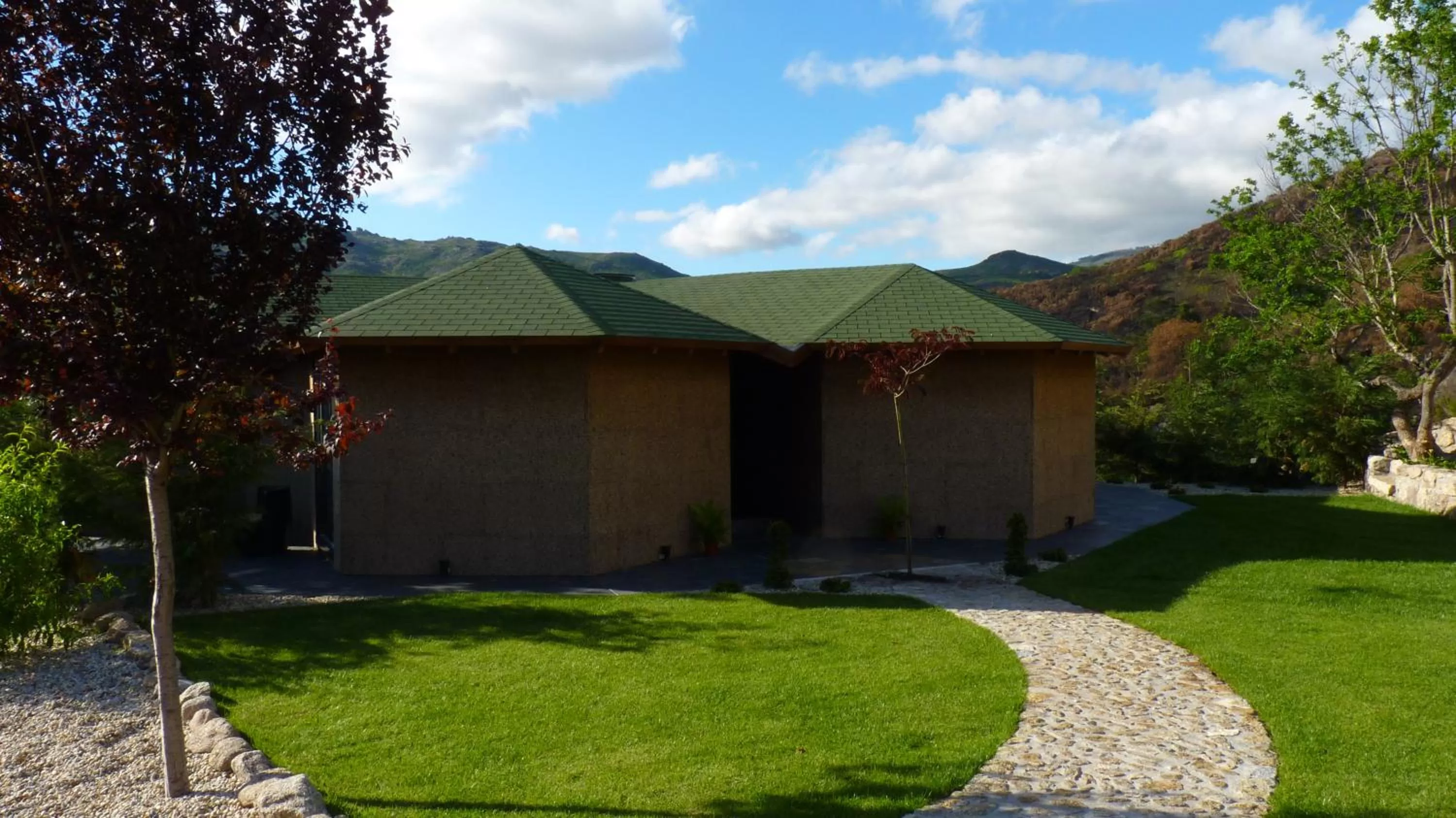 Facade/entrance, Property Building in Eco-Bungalow