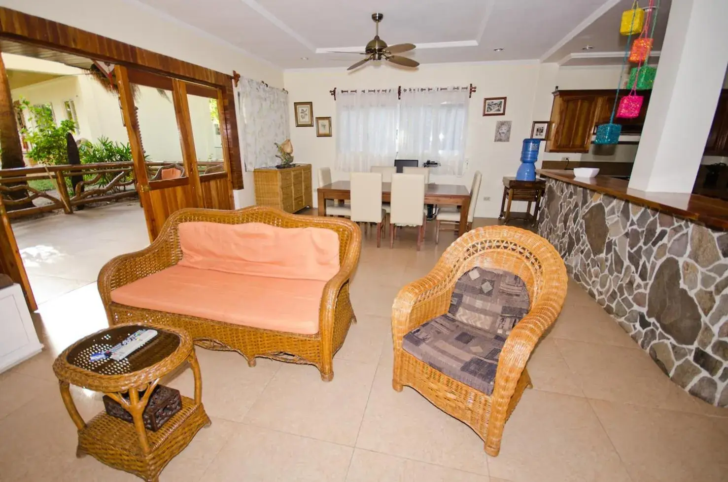 Living room in Mike's Dauin Dive Resort