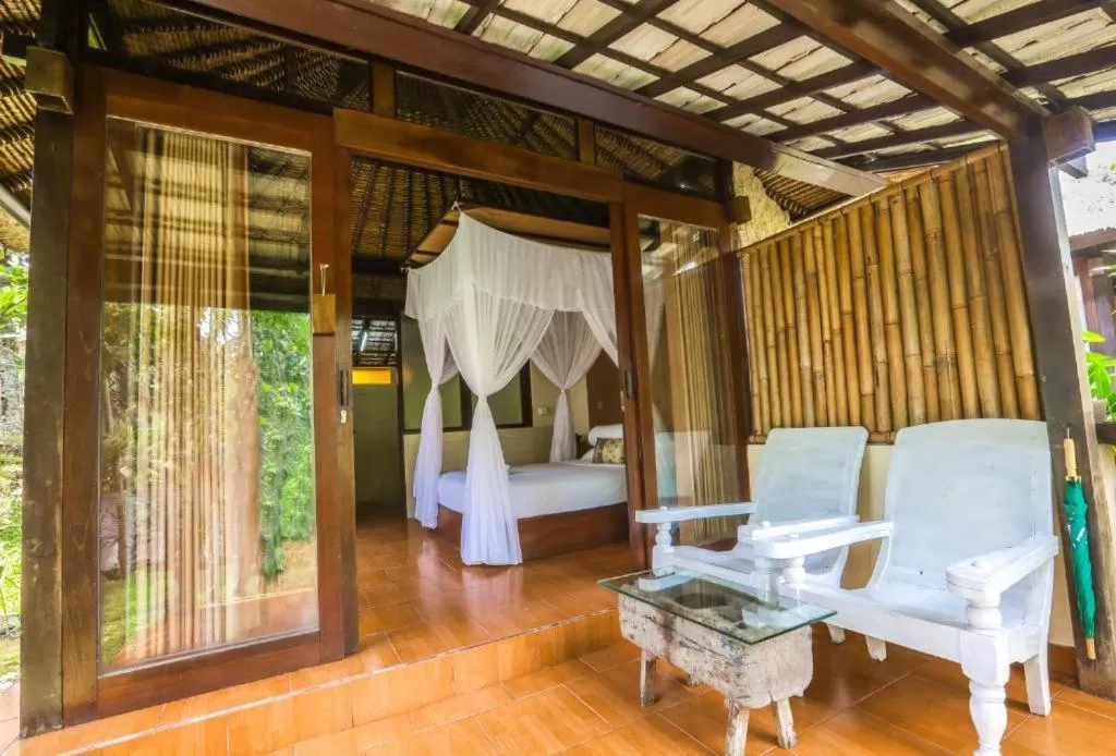 Balcony/Terrace, Bed in Ubud Sari Health Resort