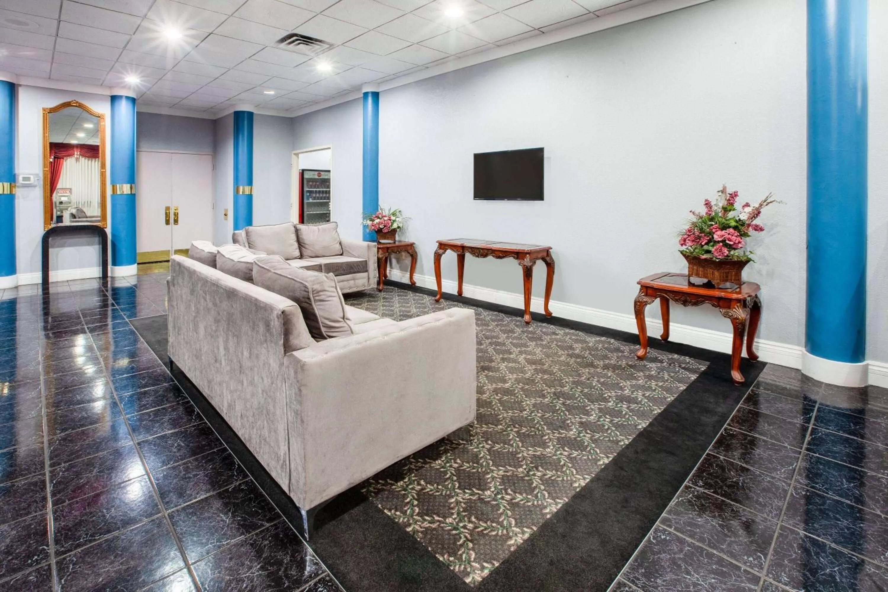 Lobby or reception in Baymont by Wyndham Northwood