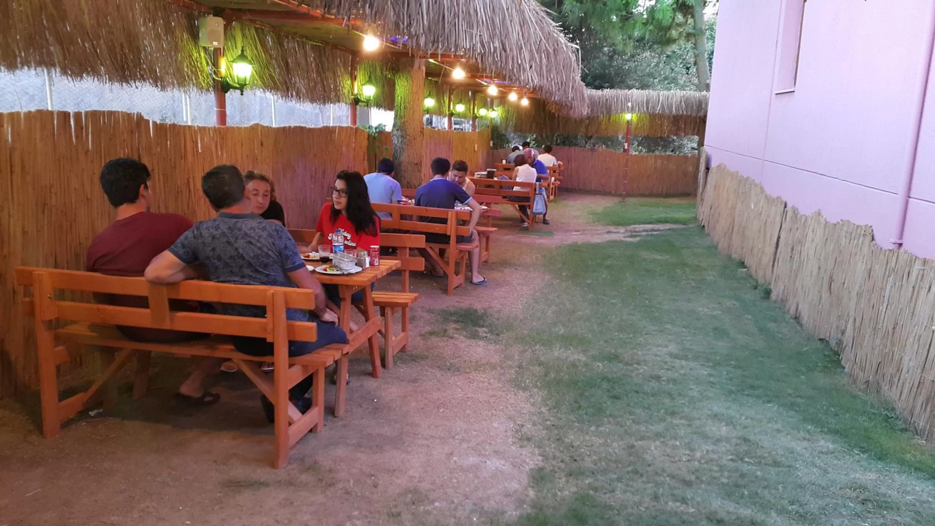 Restaurant/places to eat in Grand Yayla Hotel