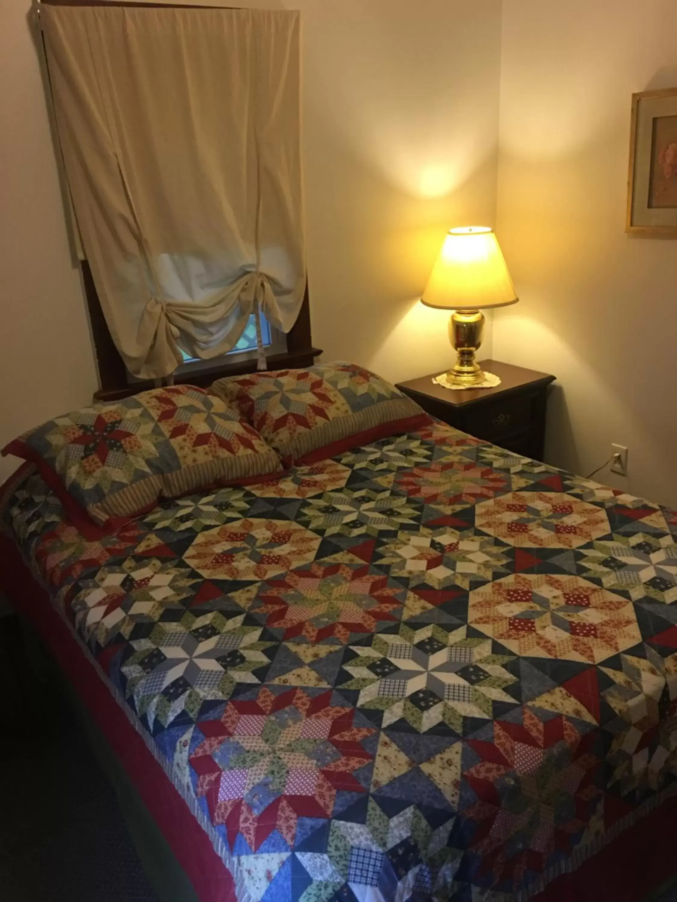 Bedroom, Bed in Echo Valley Cottages