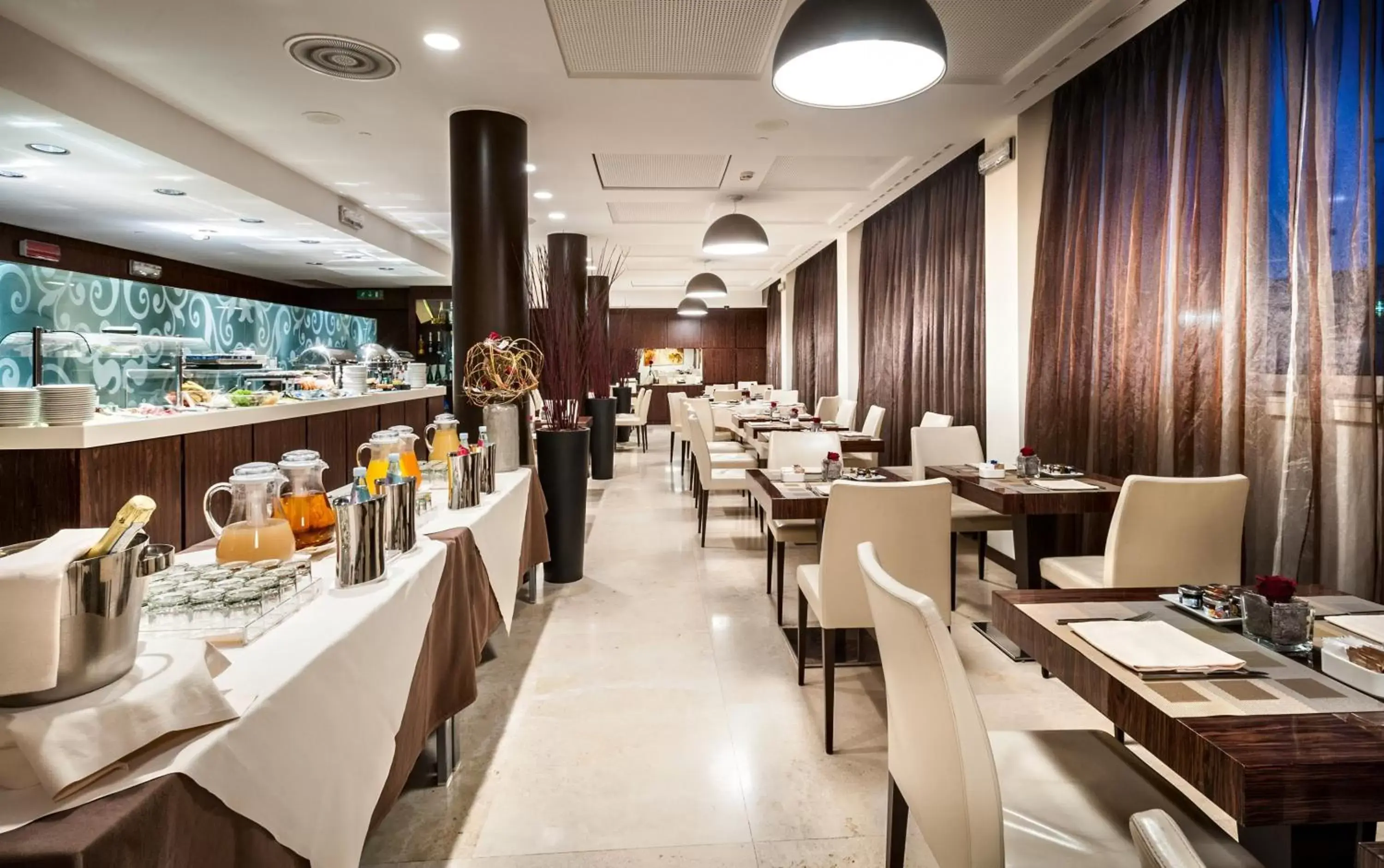 Breakfast, Restaurant/Places to Eat in Crowne Plaza Milan City, an IHG Hotel