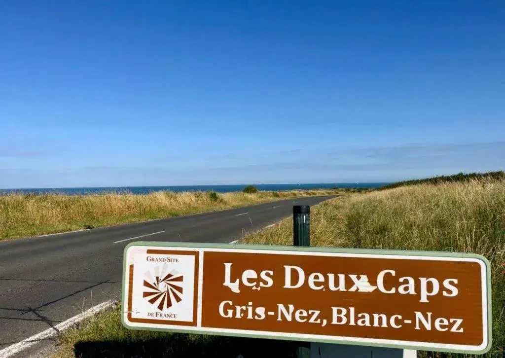 Hiking in The Originals City, L'Haut' Aile, Coquelles-Calais Tunnel s/Manche L'HAUTAILE