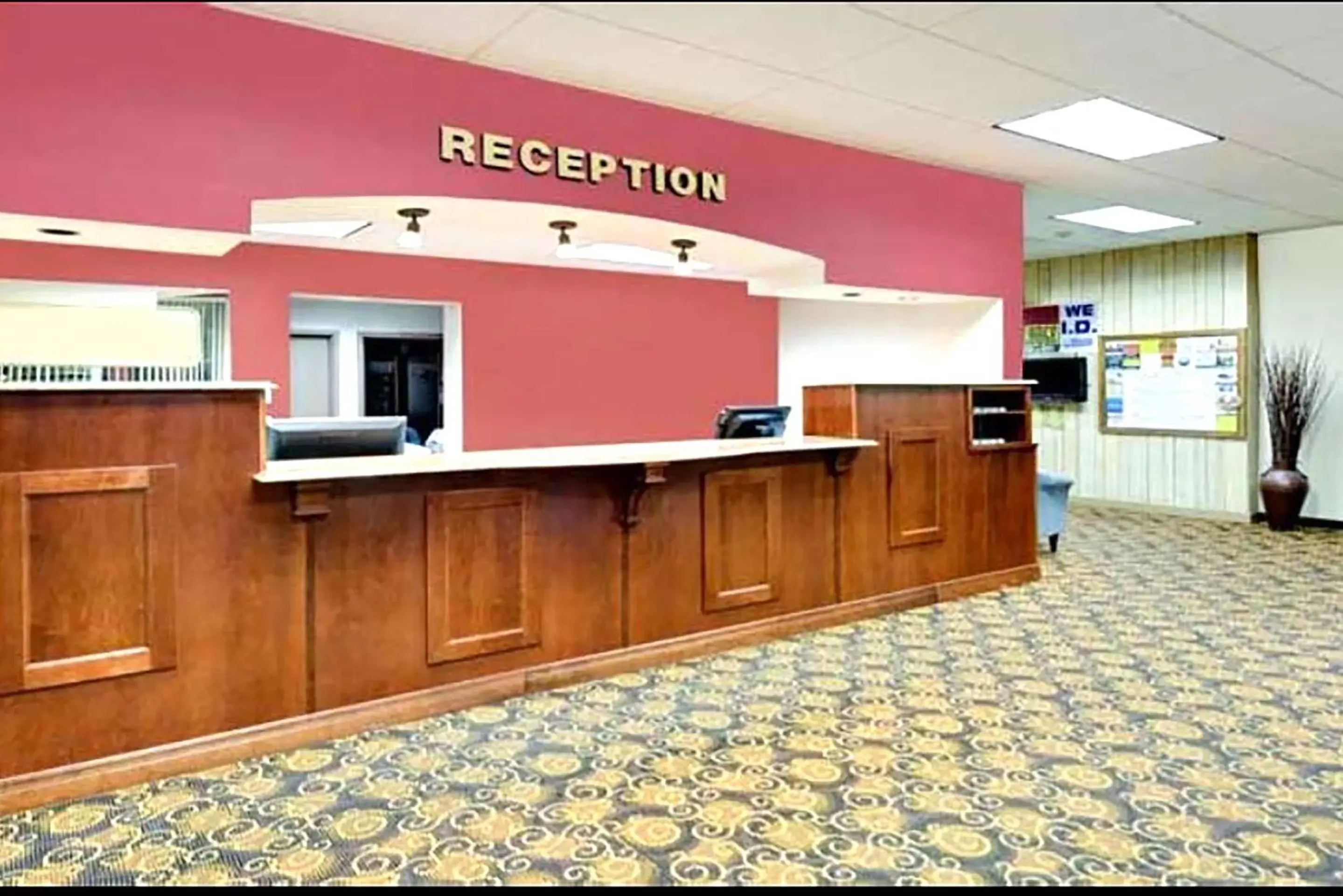 Lobby or reception in Norwood Inn & Suites Worthington