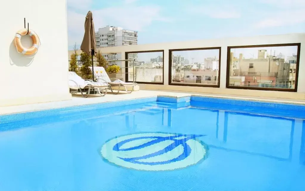 Swimming Pool in Argenta Tower Hotel & Suites