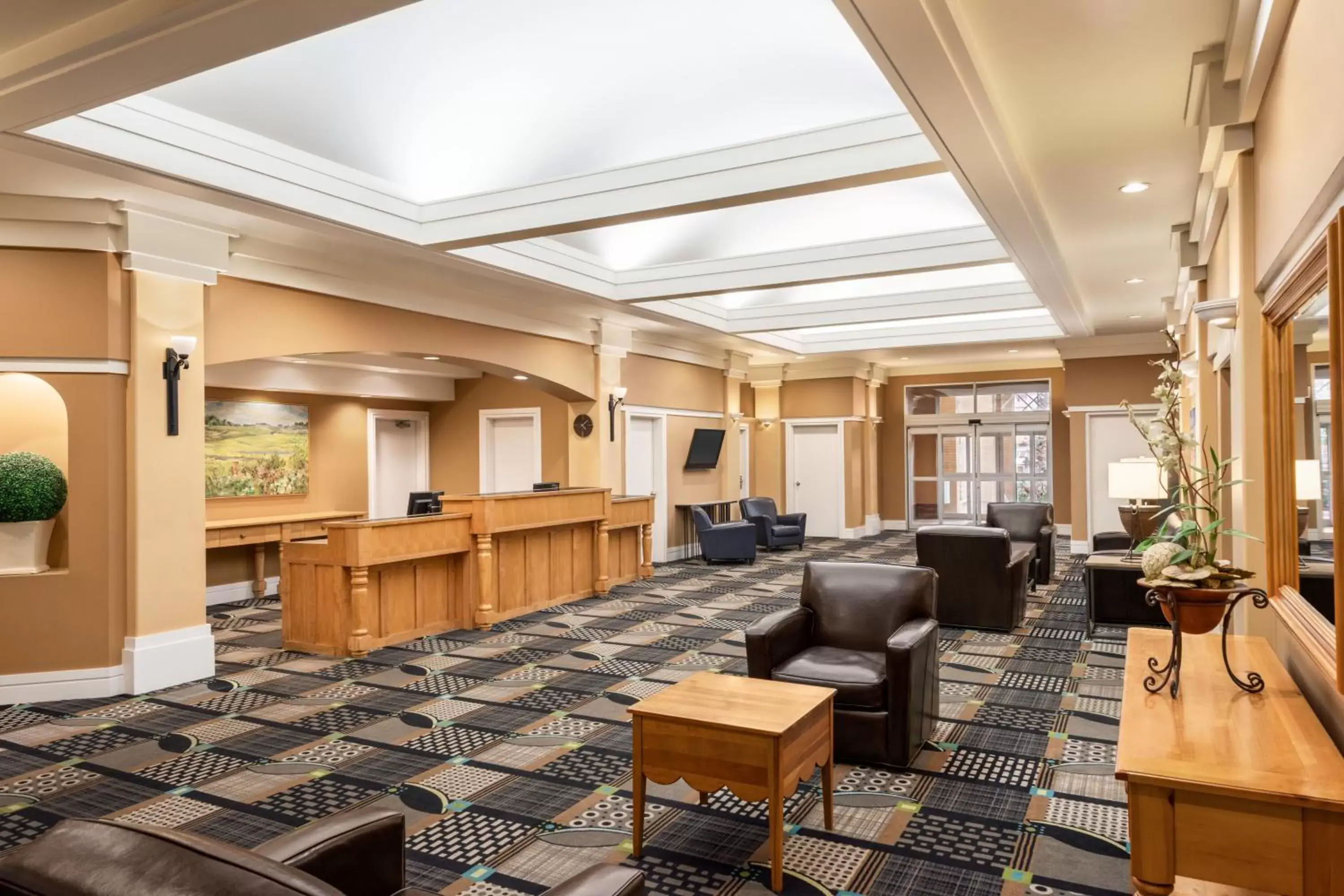 Lobby or reception, Lobby/Reception in Royal Hotel Regina, Trademark Collection by Wyndham
