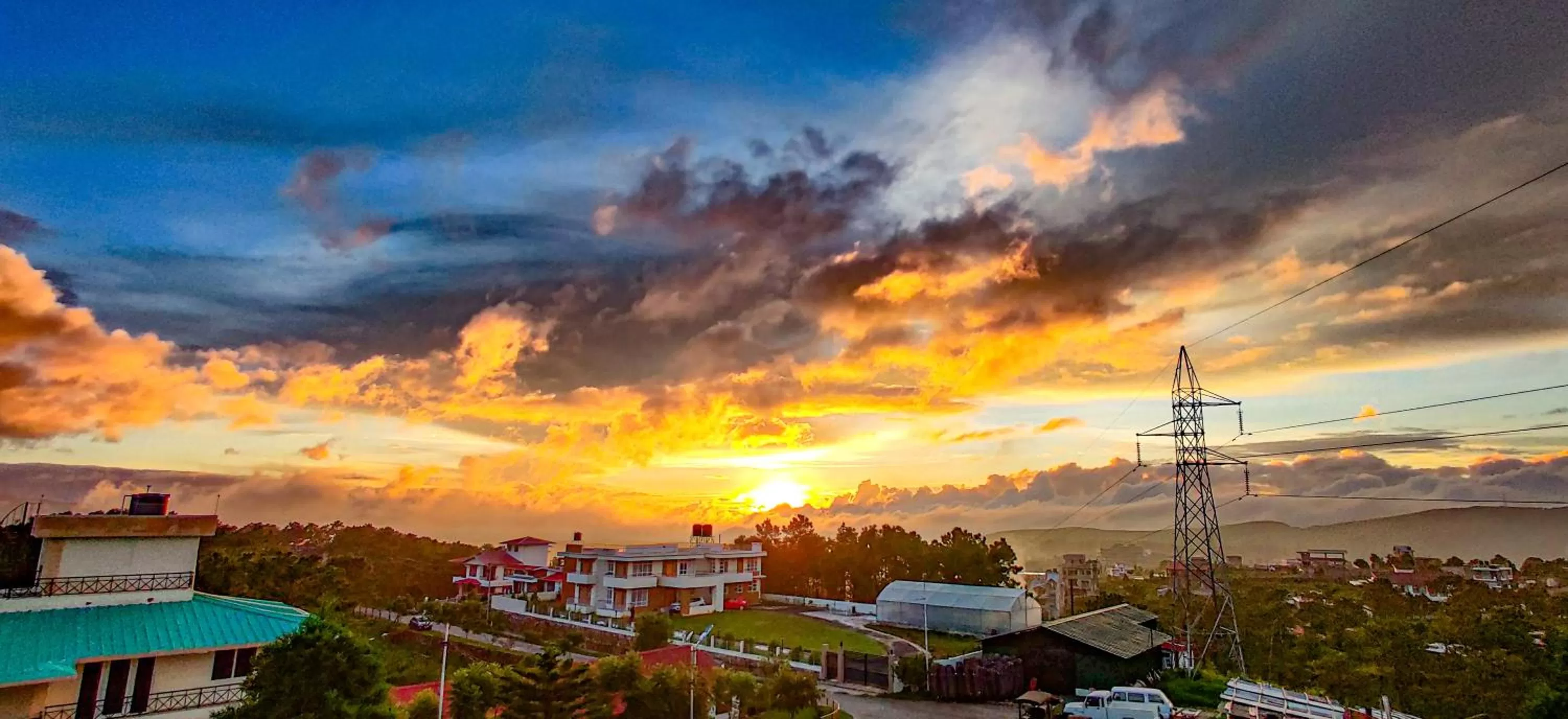 Sunset in Windermere Inn