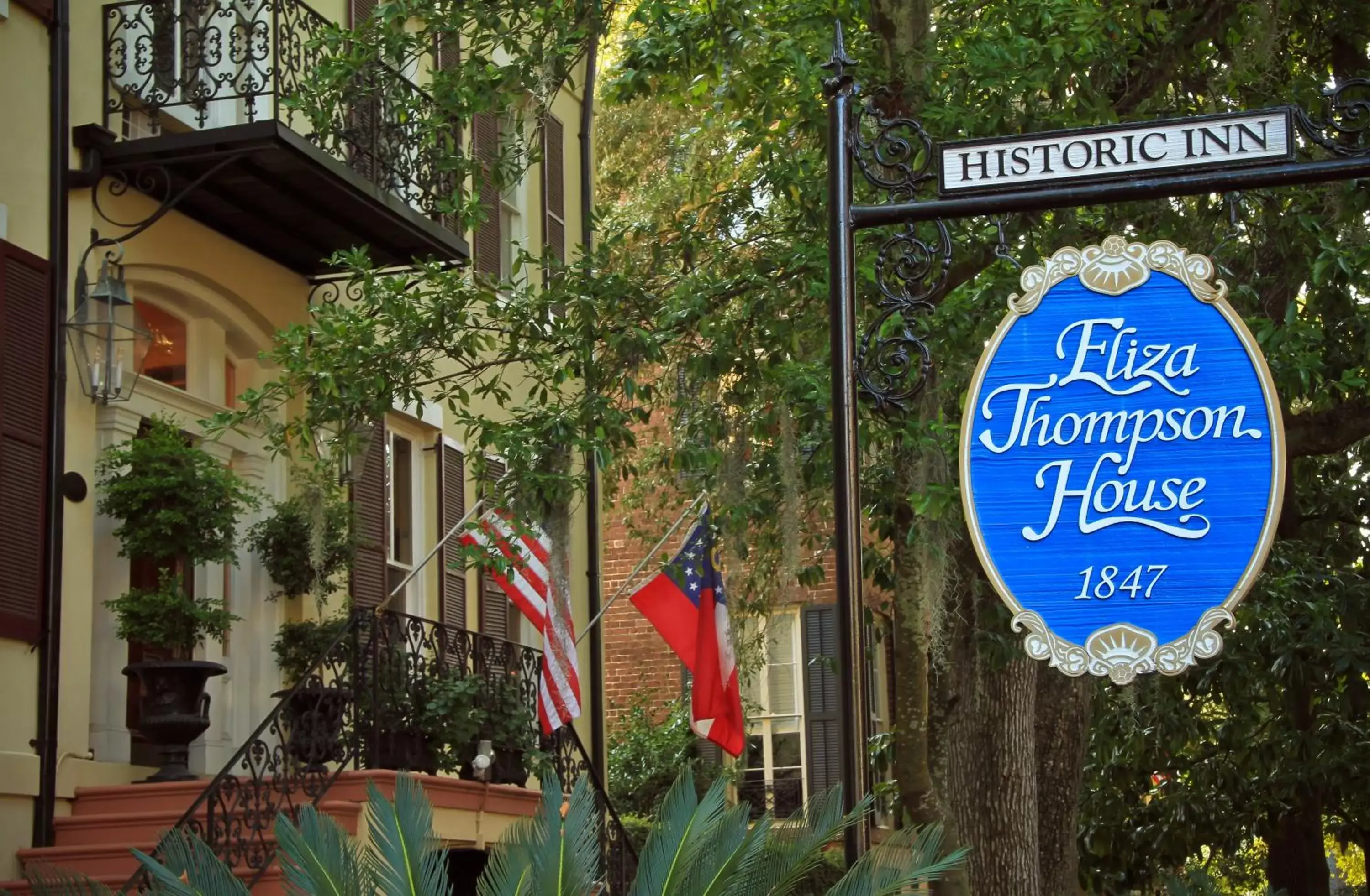 Facade/entrance in Eliza Thompson House, Historic Inns of Savannah Collection