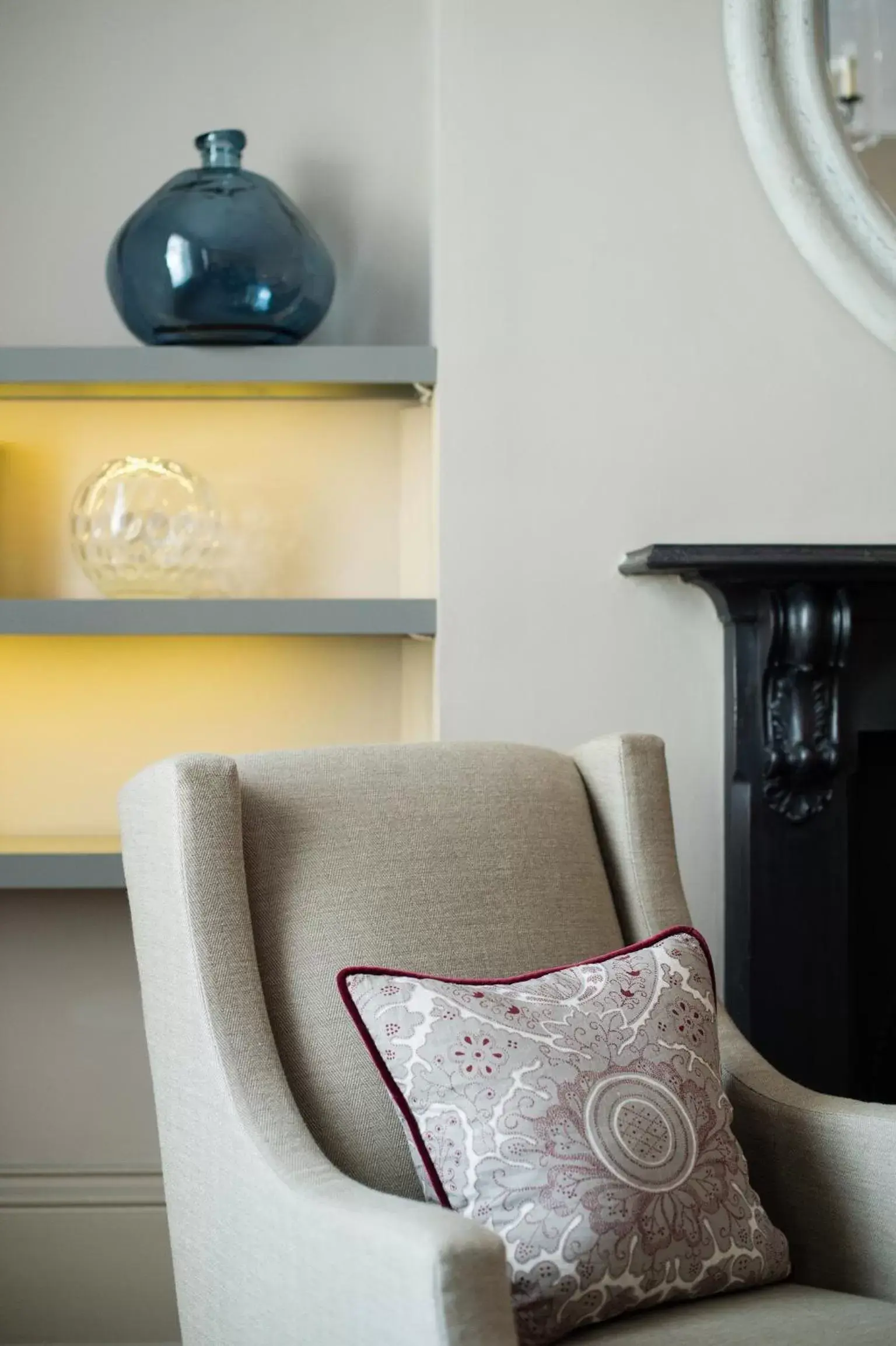 Seating area in Kings Head Seating area in Kings Head