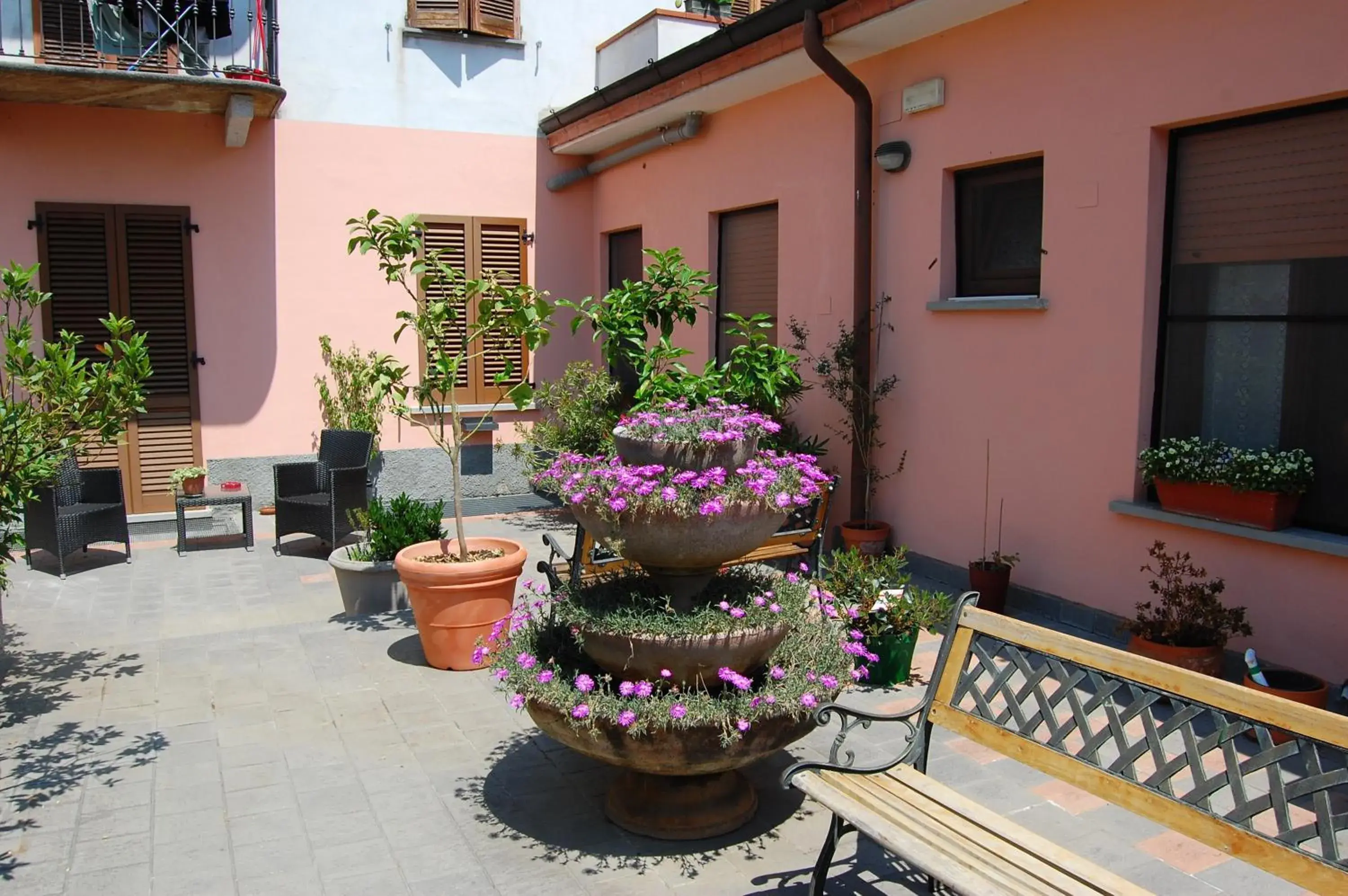 Facade/entrance in Albergo Visconti