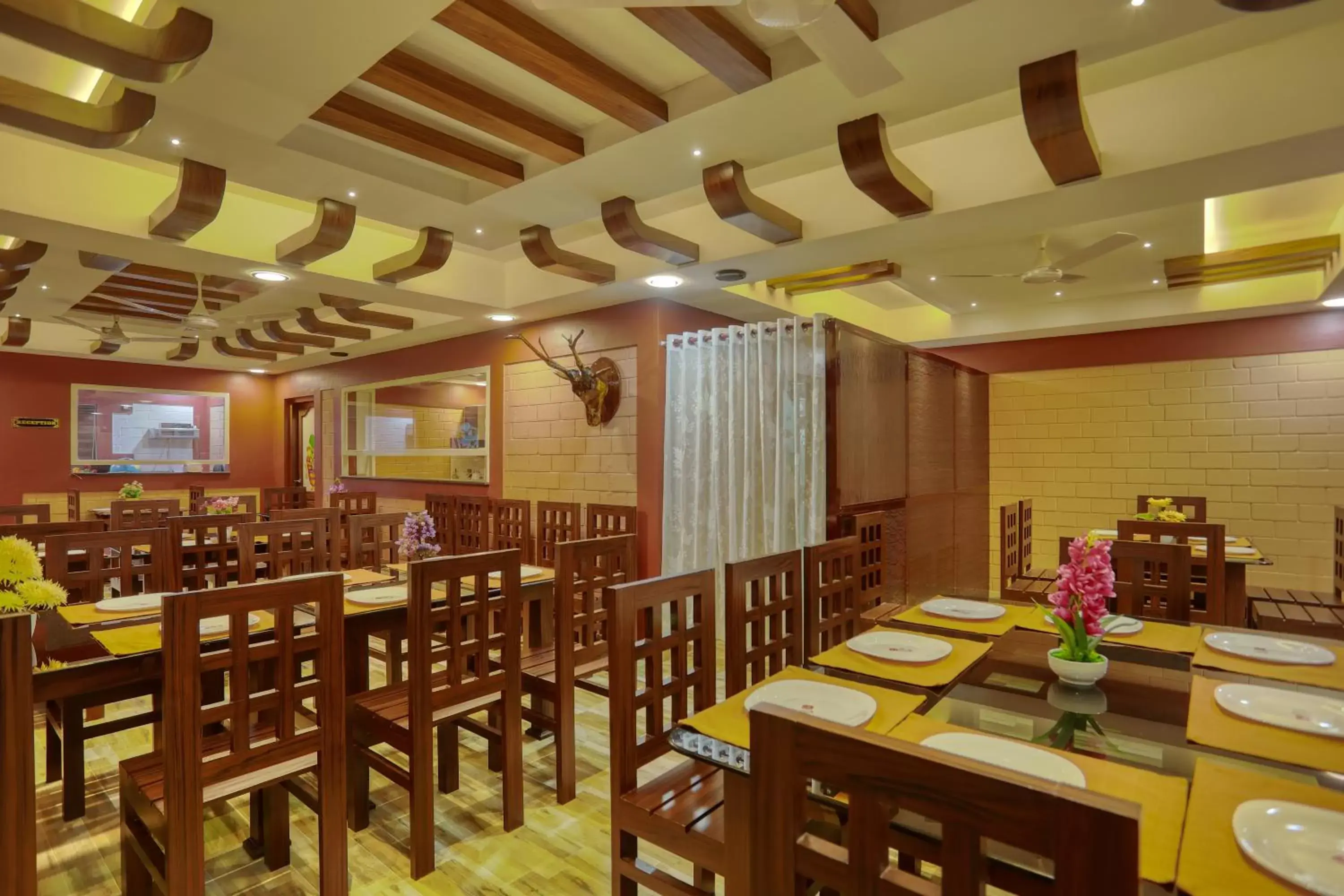 Restaurant/places to eat in LEISURE VALLEY BEACH RESORT Restaurant/places to eat in LEISURE VALLEY BEACH RESORT
