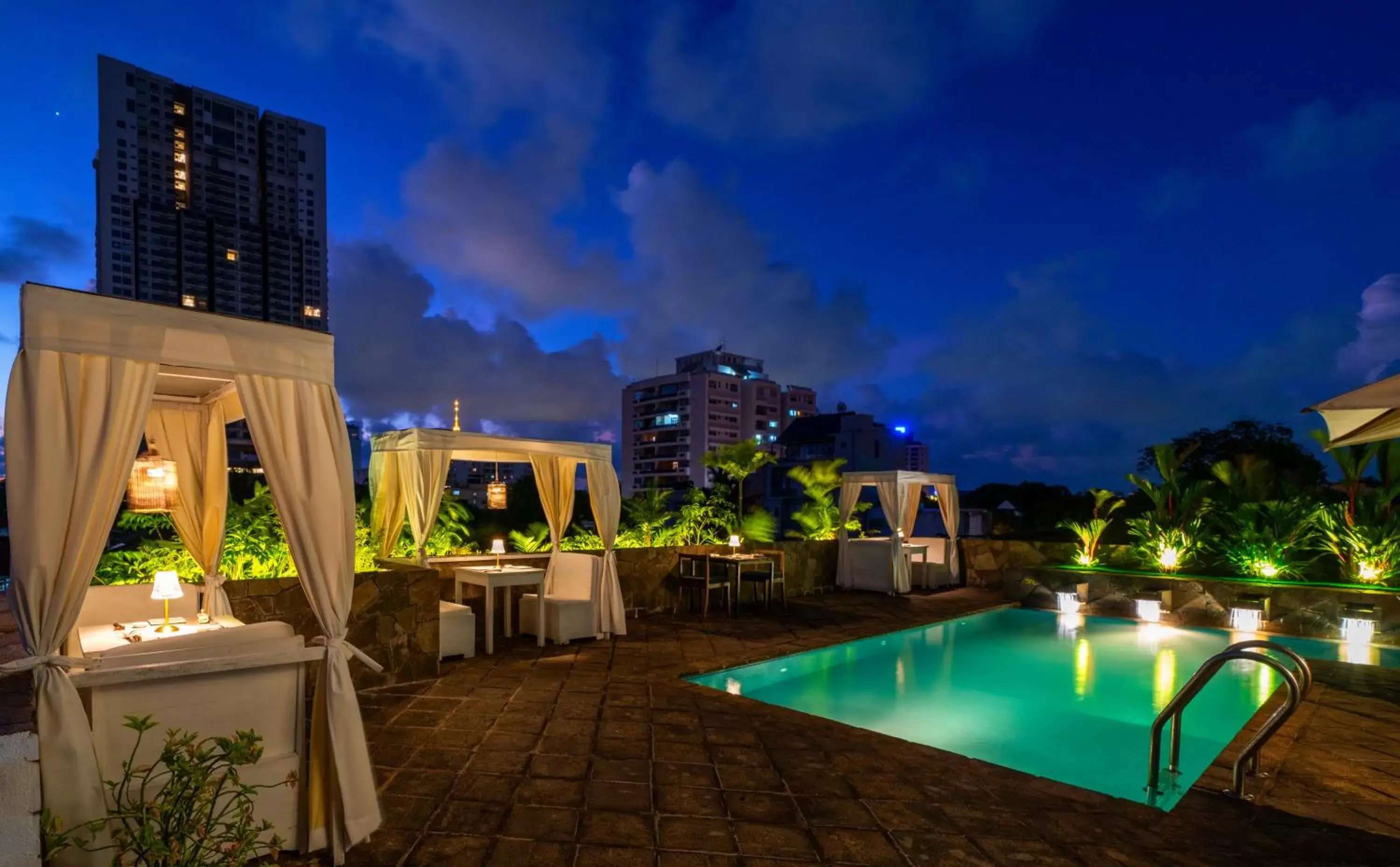 Swimming Pool in Zylan Colombo