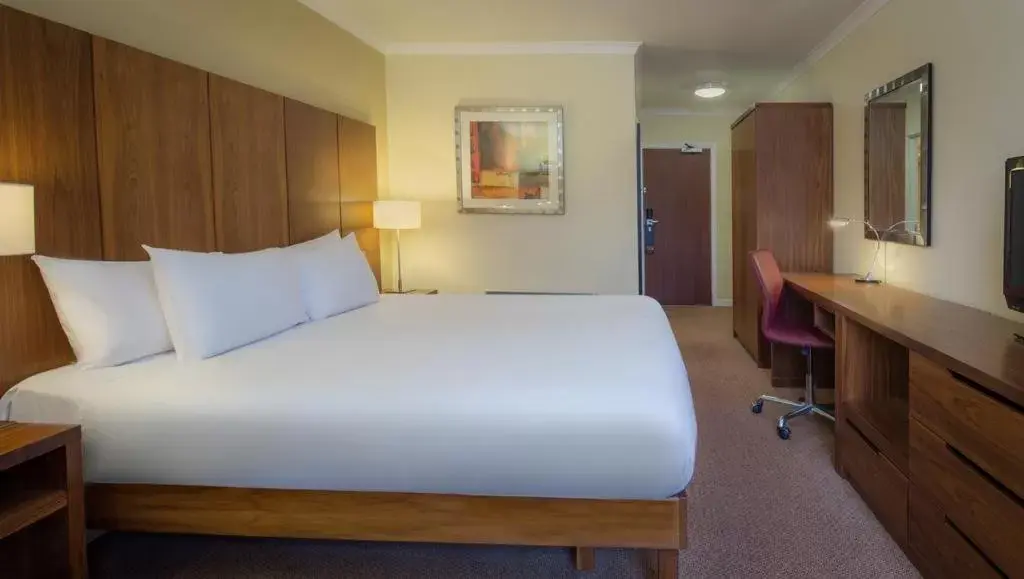 Bed in Delta Hotels by Marriott Milton Keynes