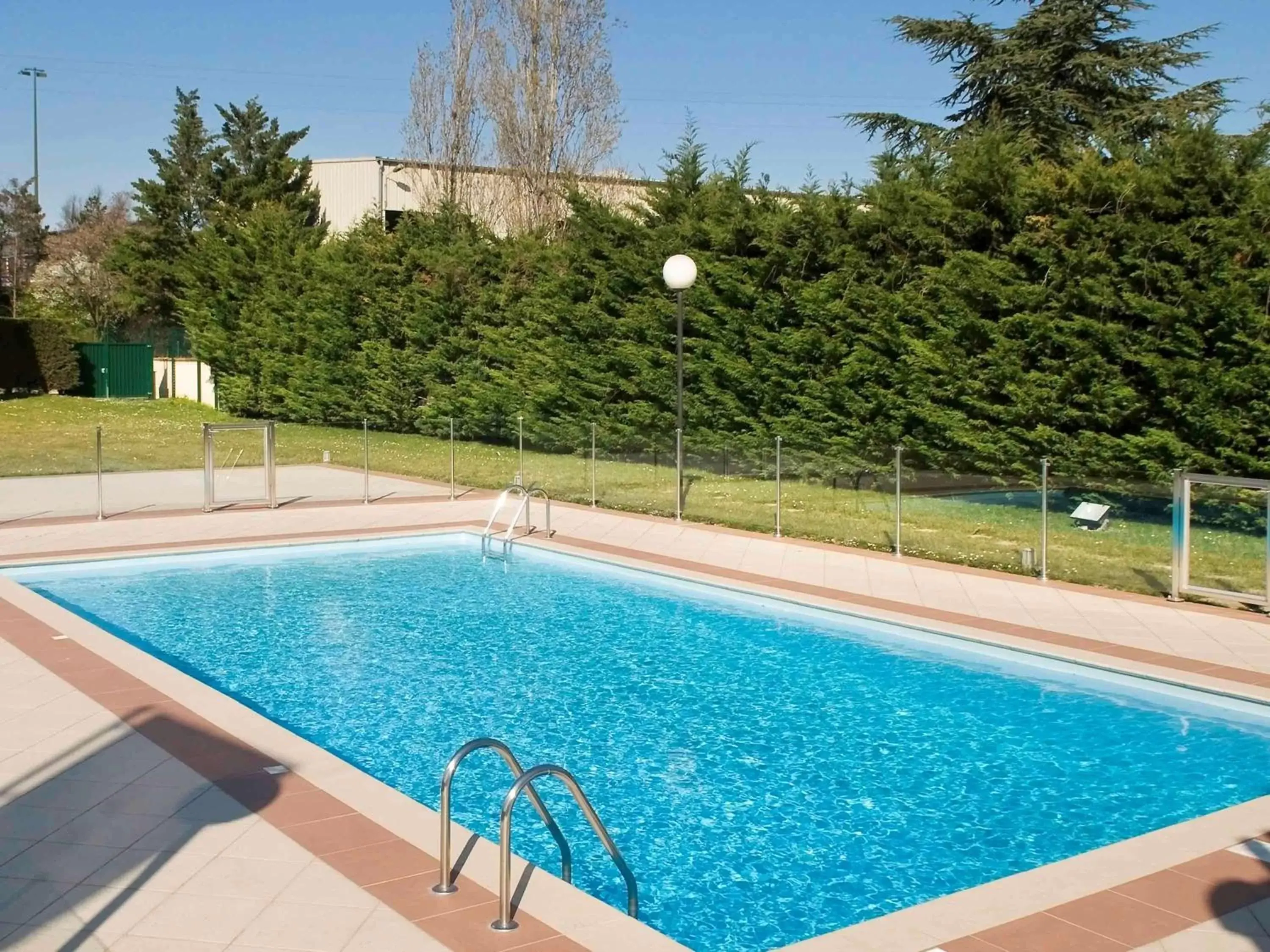 On site, Swimming Pool in Mercure Valence
