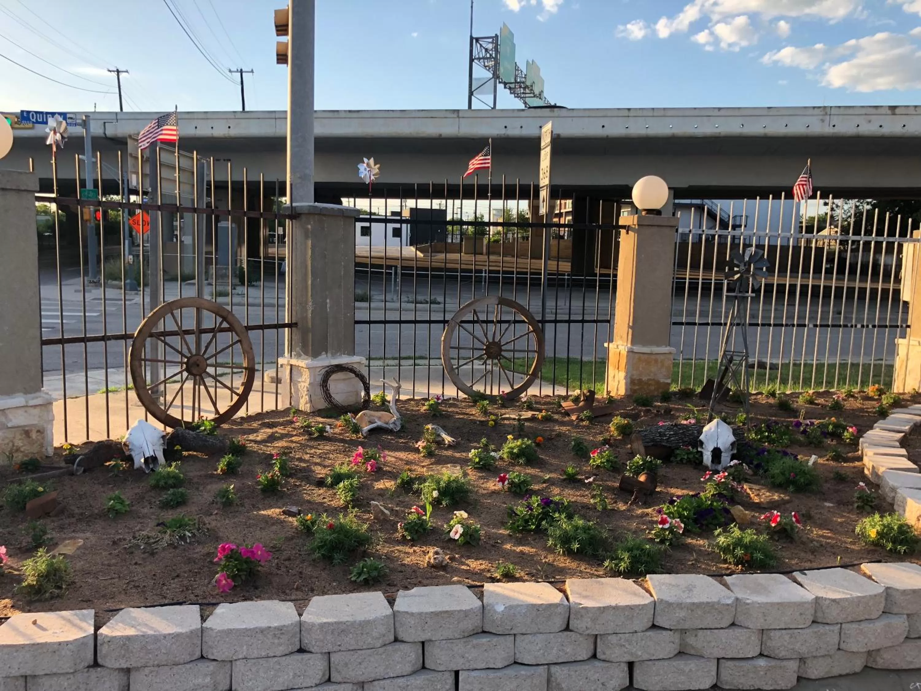 Garden in Super 8 by Wyndham San Antonio Pearl District Downtown