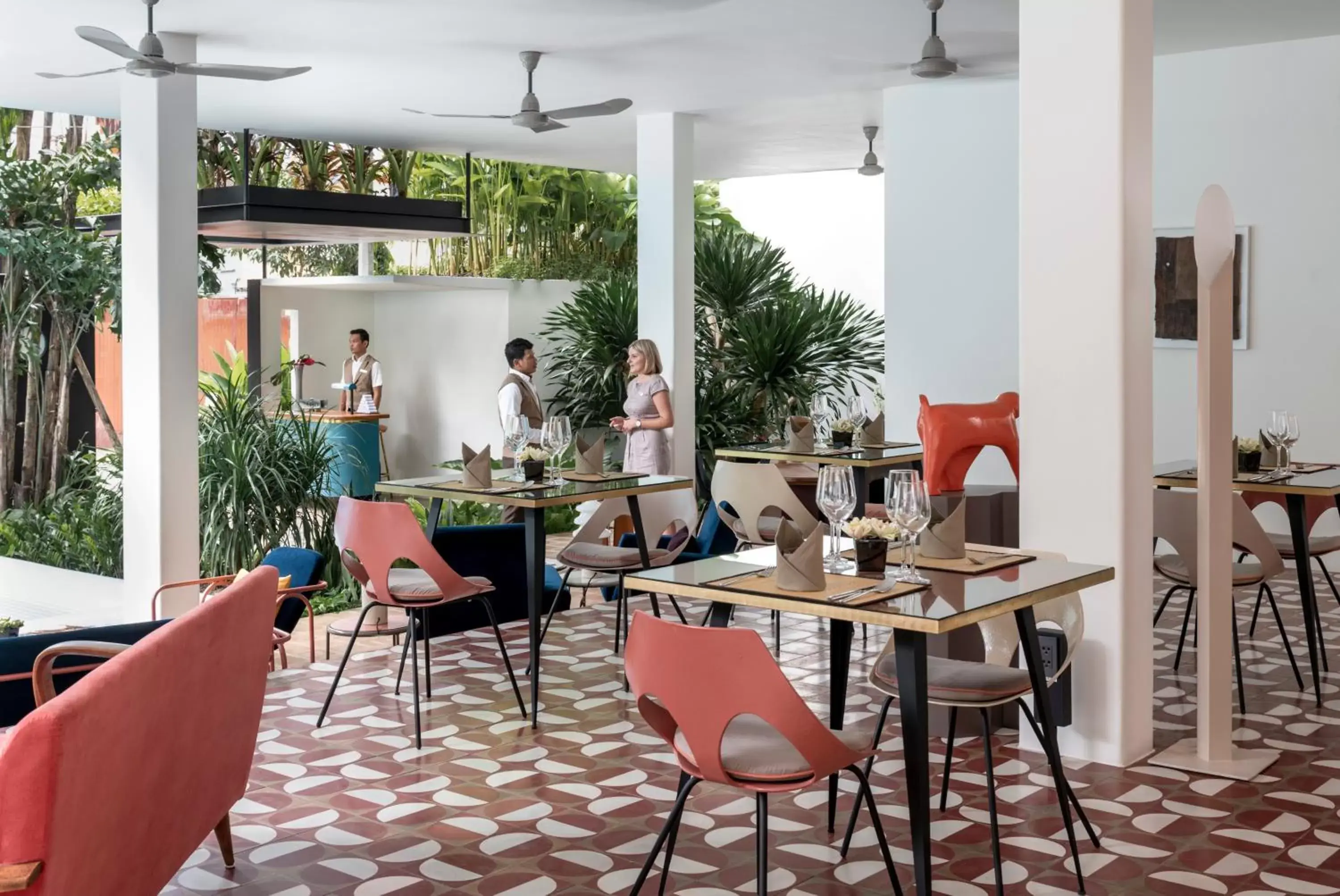 Restaurant/places to eat in Viroth's Villa Restaurant/places to eat in Viroth's Villa