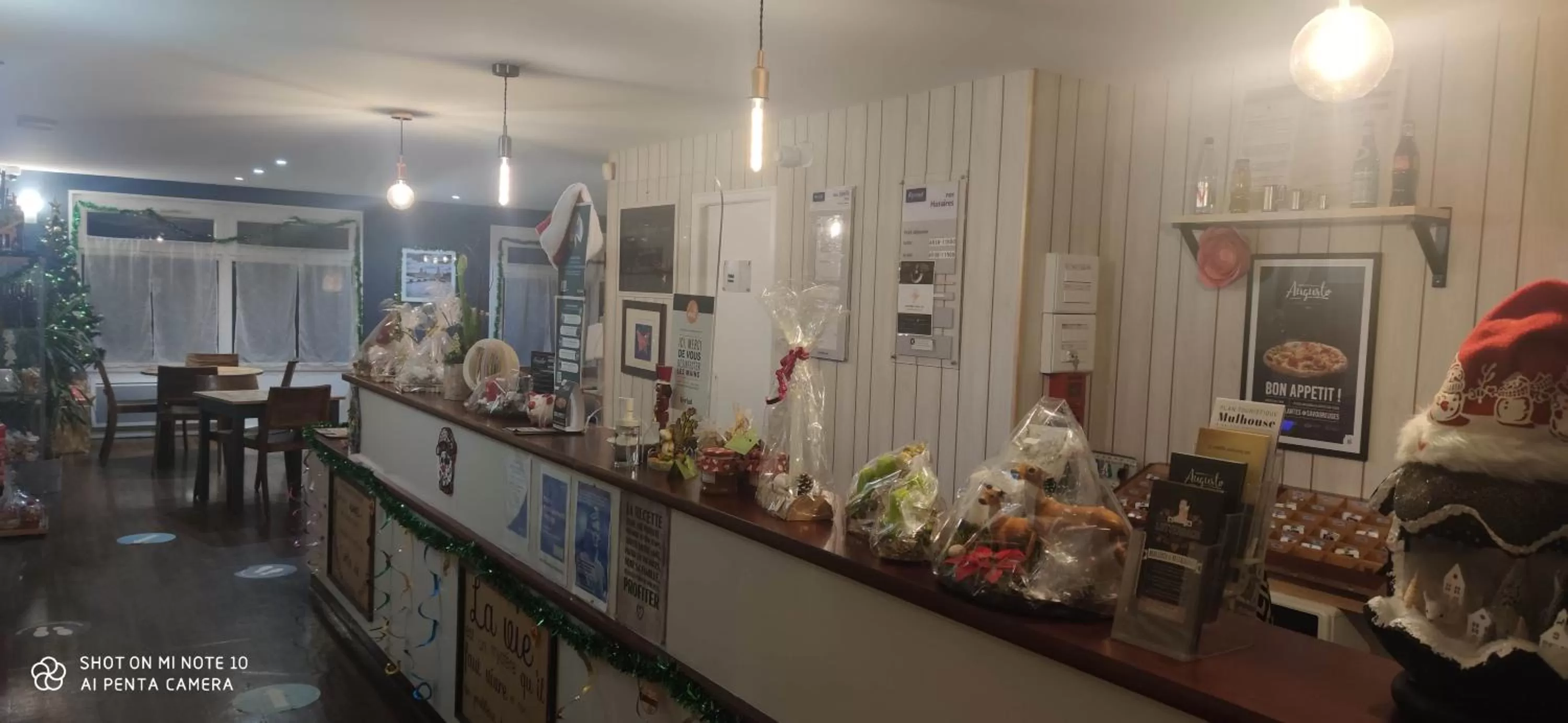 Lobby or reception in Kyriad Mulhouse Est - Lutterbach