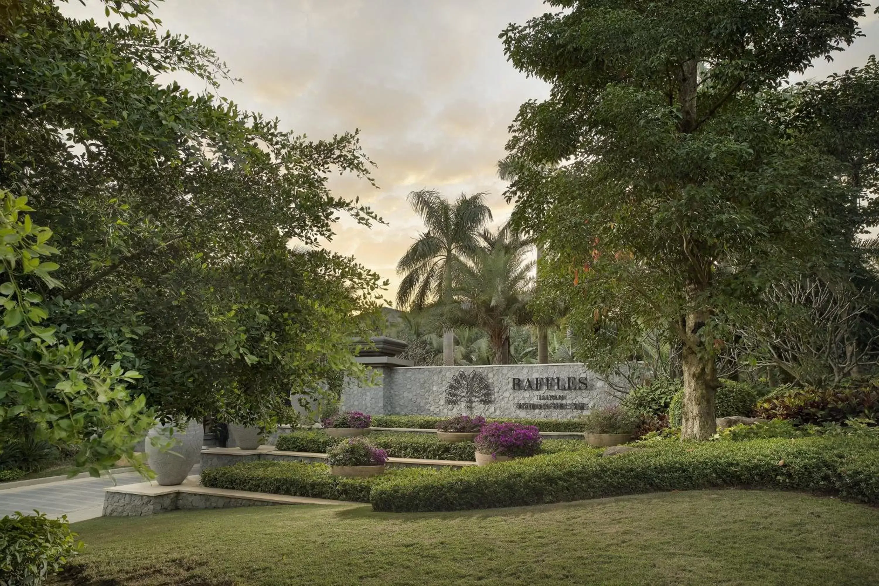 Facade/entrance, Property Building in Raffles Hainan Clear Water Bay