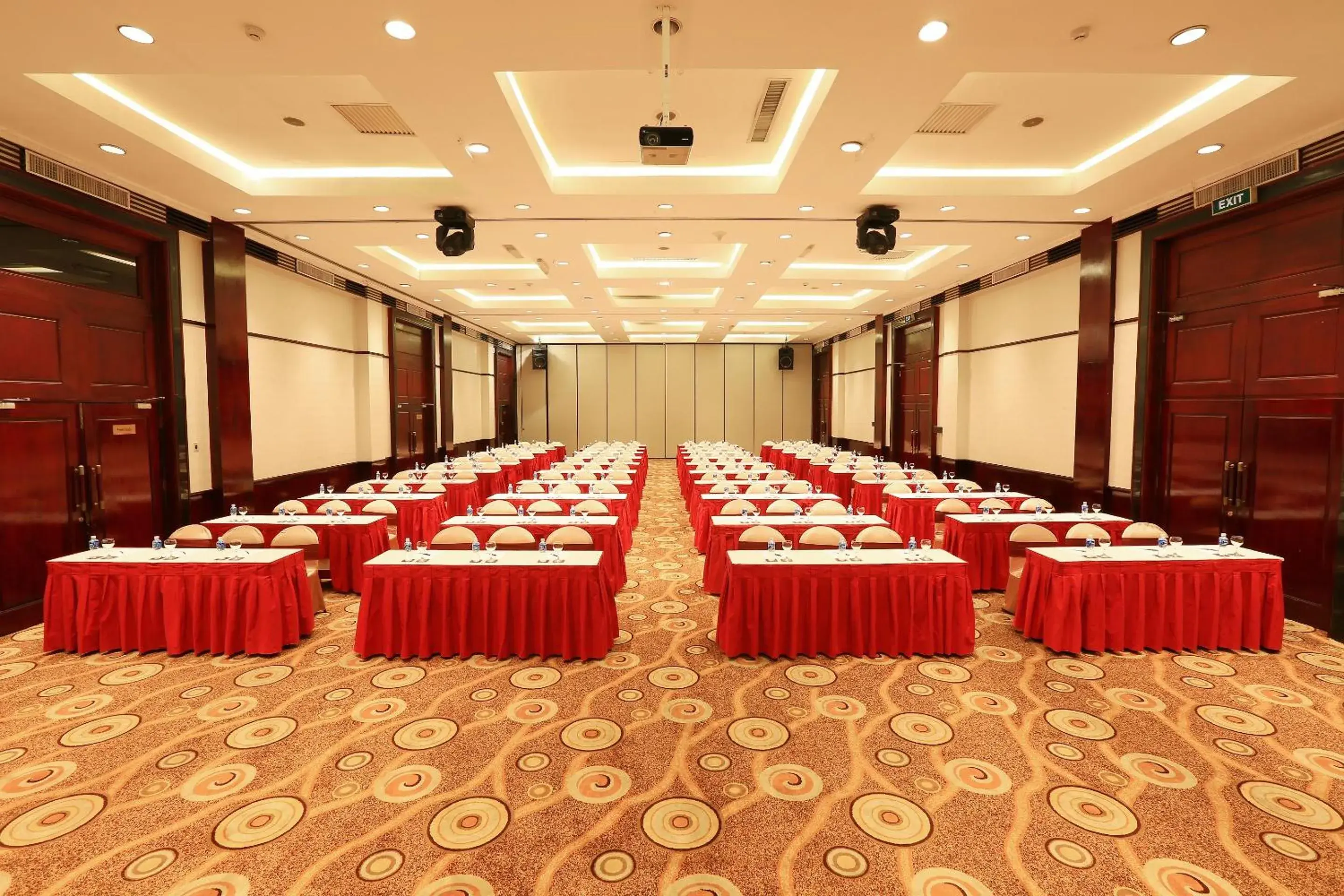 Meeting/conference room in Ramana Saigon Hotel