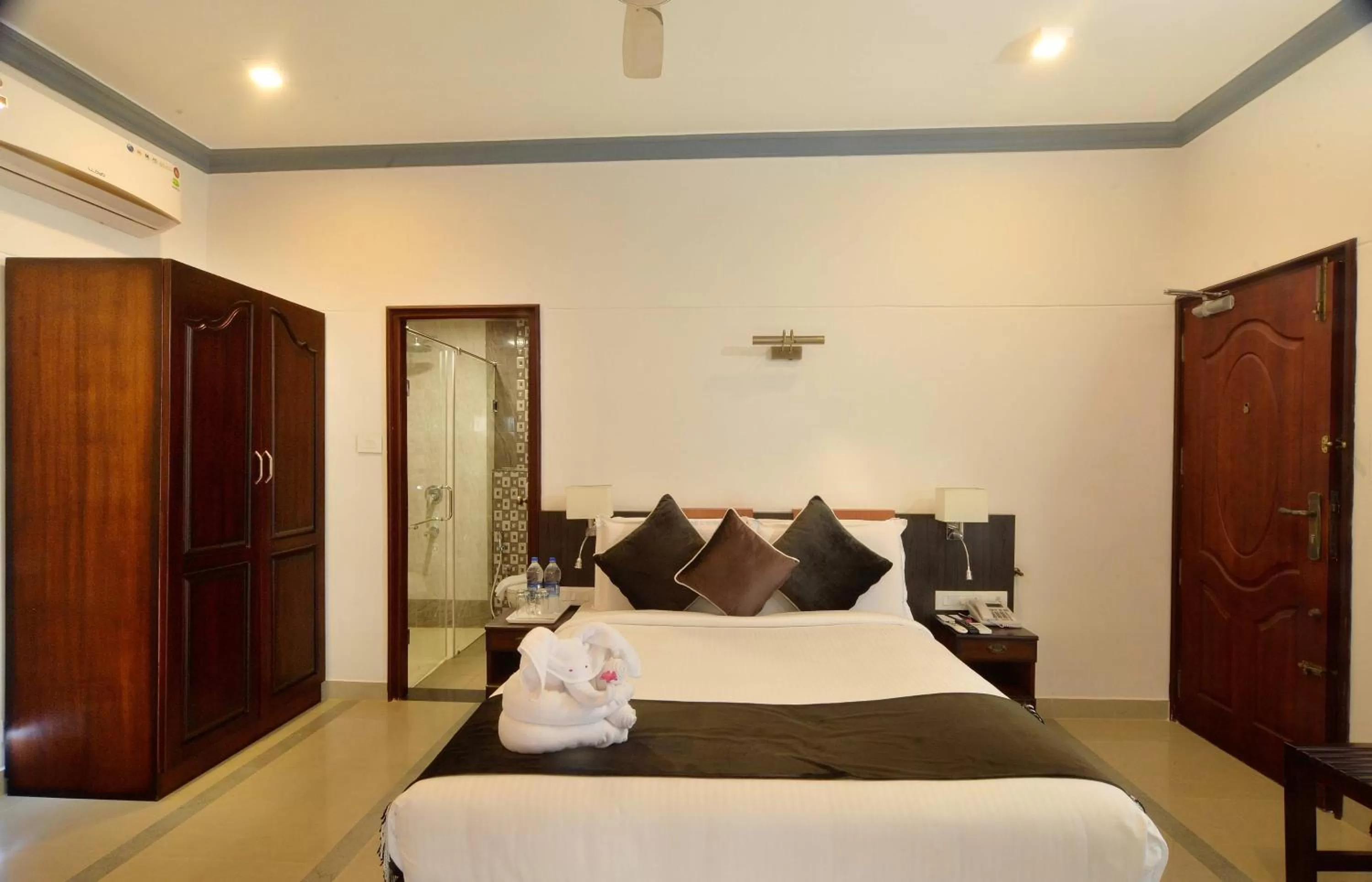 Bed in B'Canti Boutique Beach Resort
