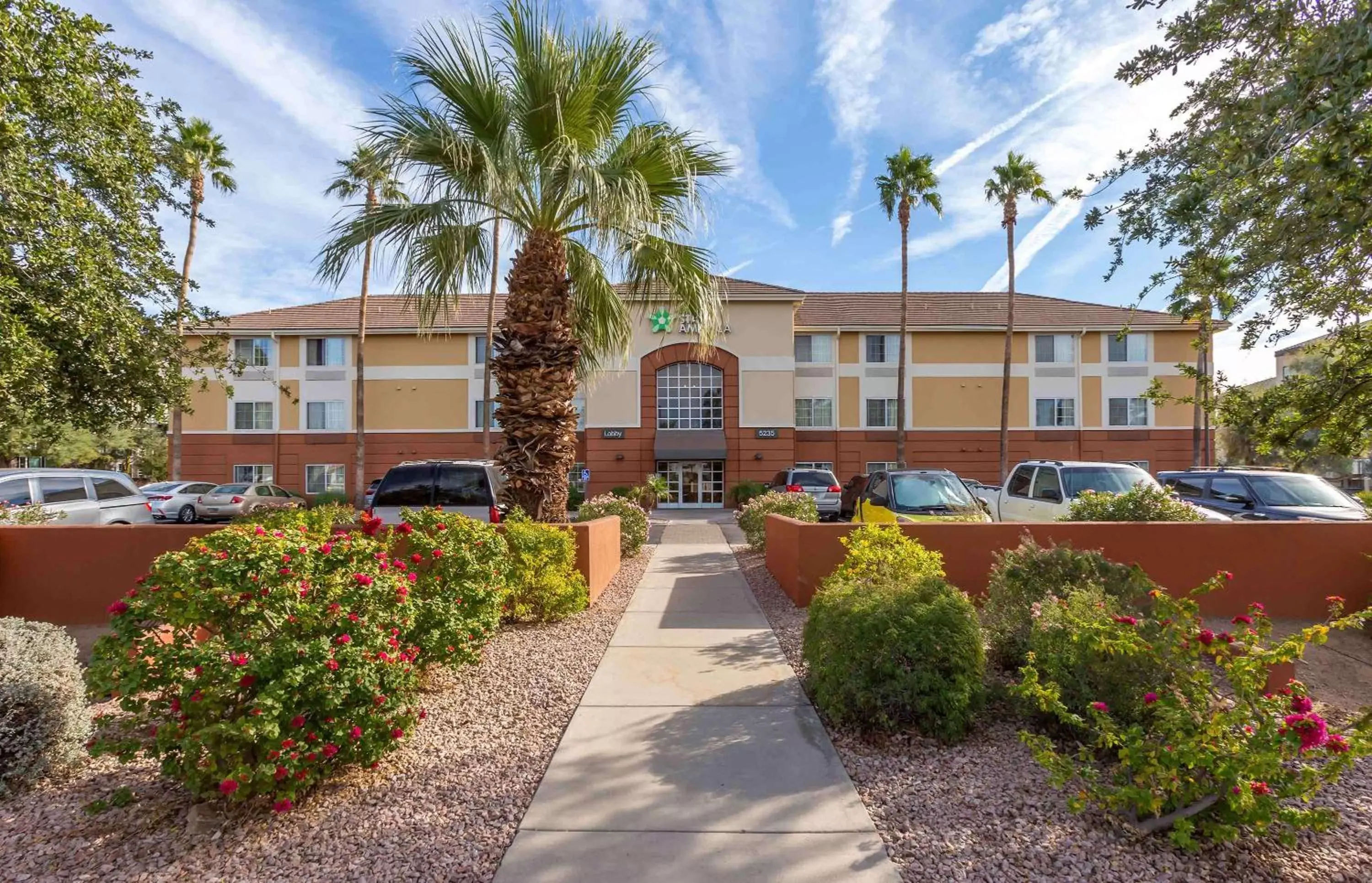 Property Building in Extended Stay America Suites - Phoenix - Biltmore