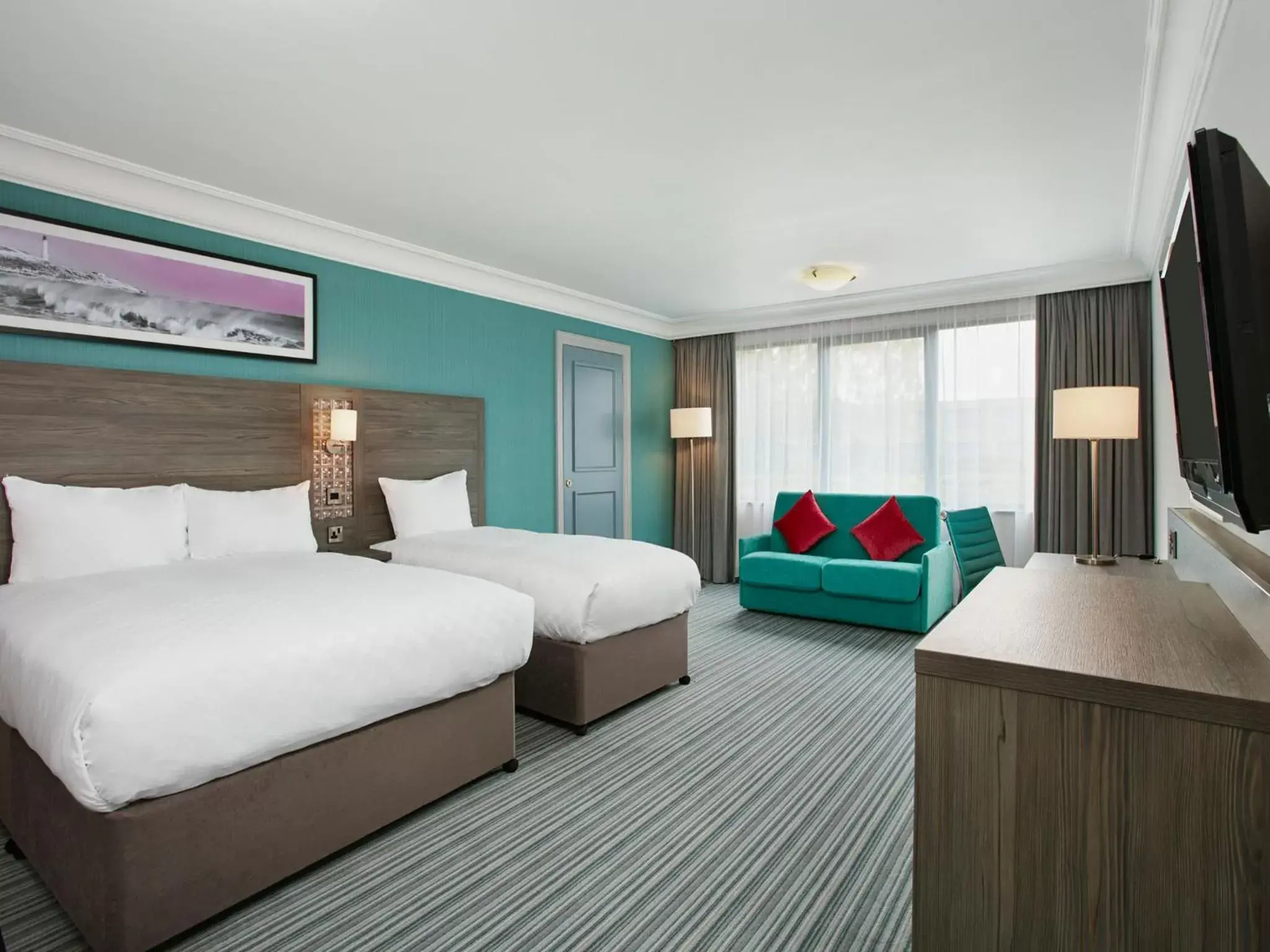 Bedroom in Leonardo Hotel - Formerly Jurys Inn and Conference Venue Aberdeen Airport