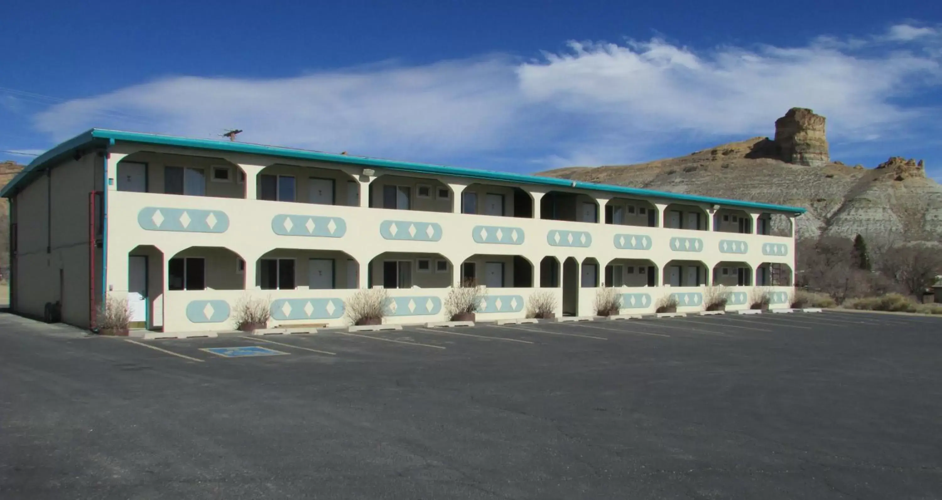 Facade/entrance, Property Building in Western Inn - Green River