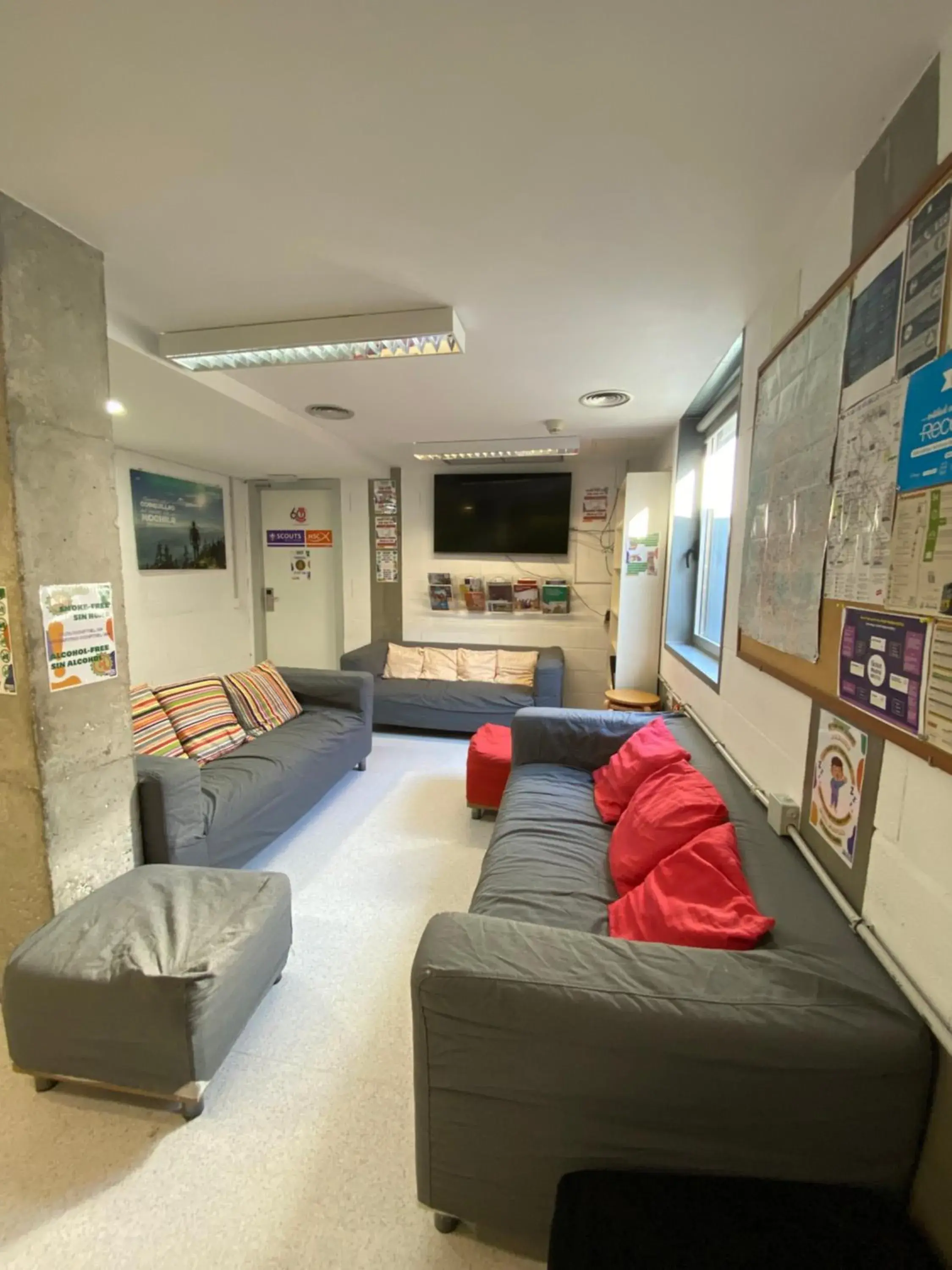 Area and facilities, Seating Area in Scout Madrid Hostel
