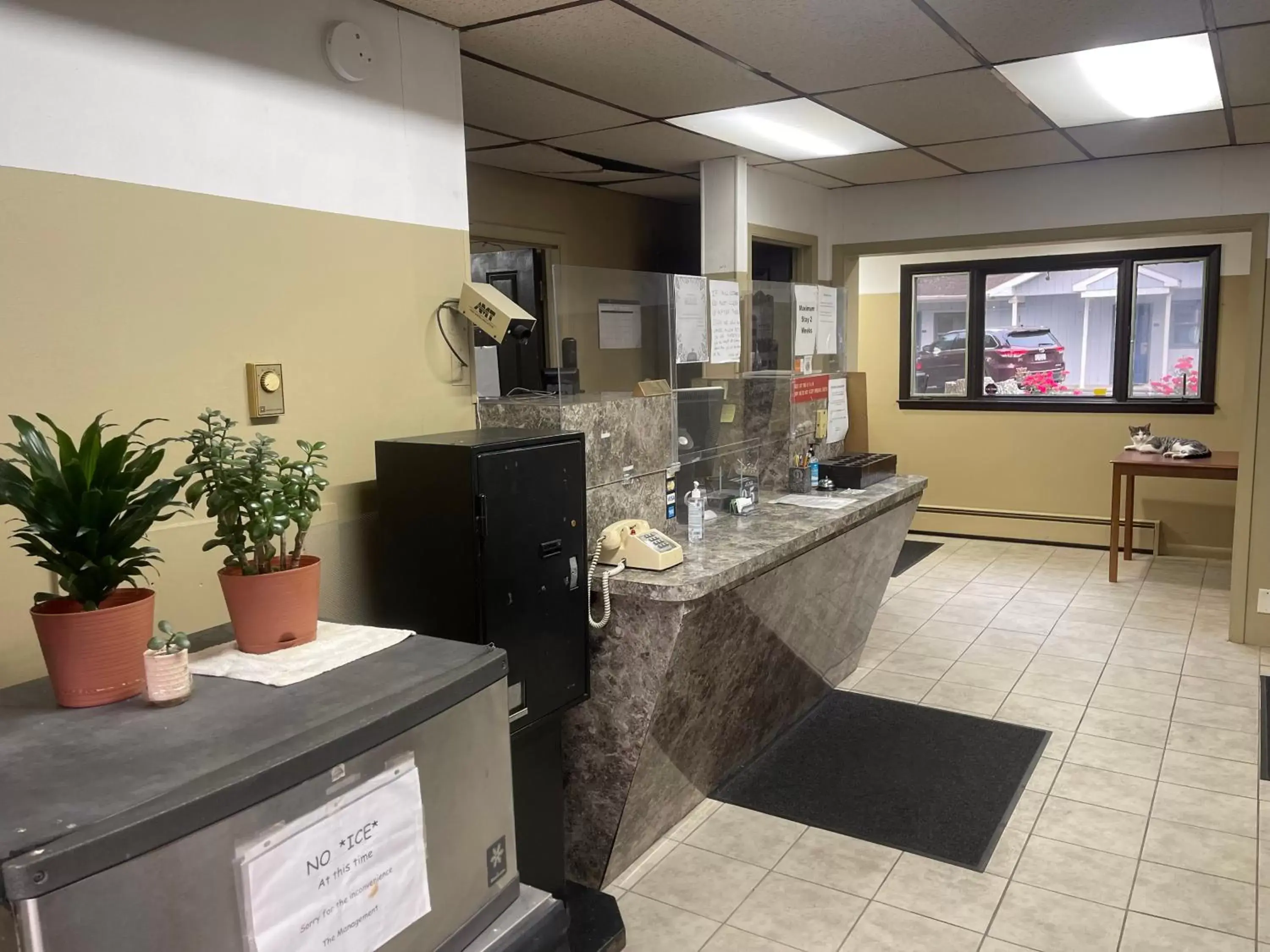 Lobby or reception, Bathroom in Pennswoods Inn