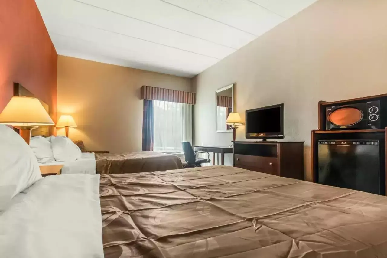 Queen Room with Two Queen Beds in Quality Inn & Suites