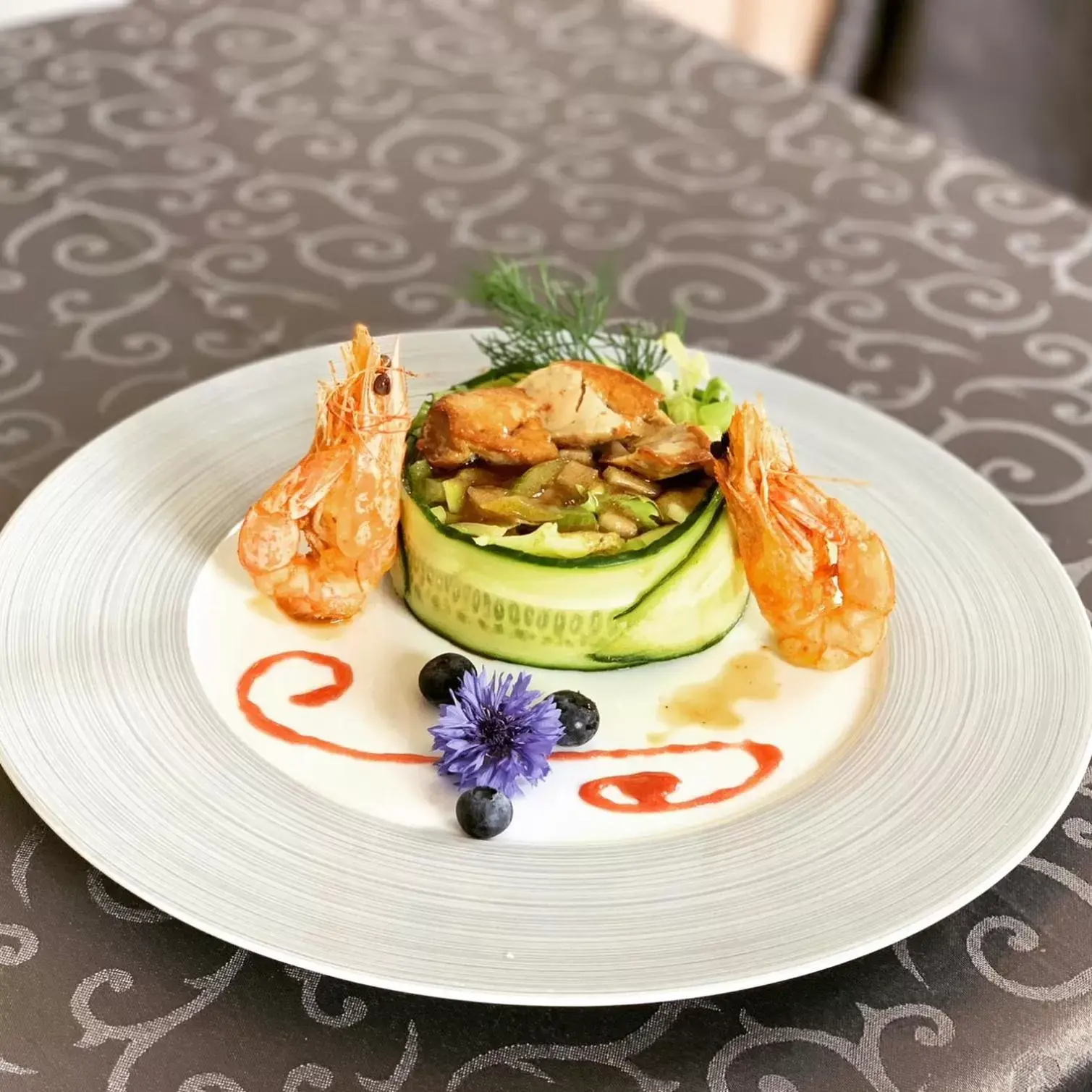 Logis - Hostellerie Le Chatel Nangis Logis - Hostellerie Le Chatel Nangis