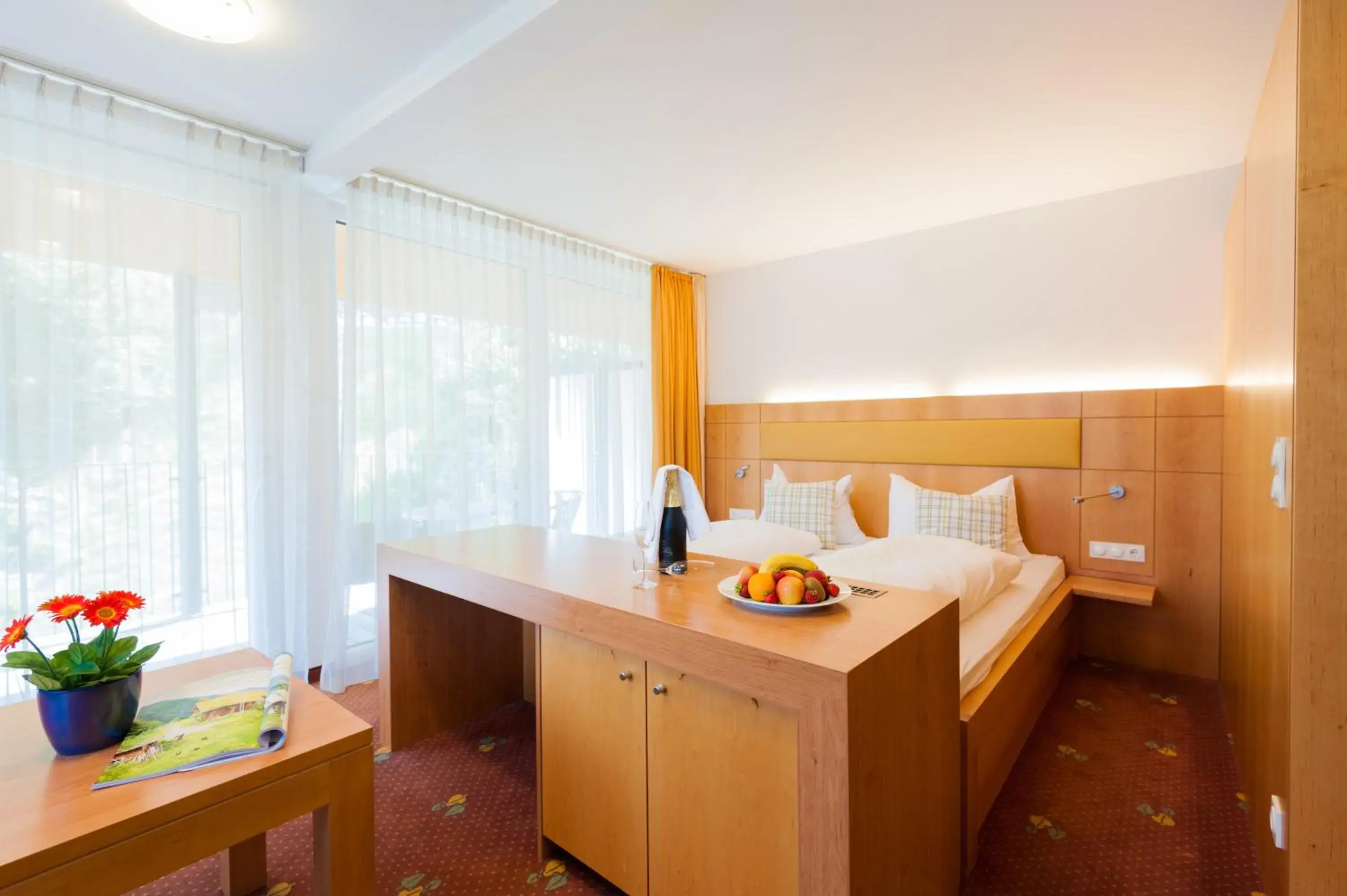 Bedroom, Bed in Hotel Der Waldhof