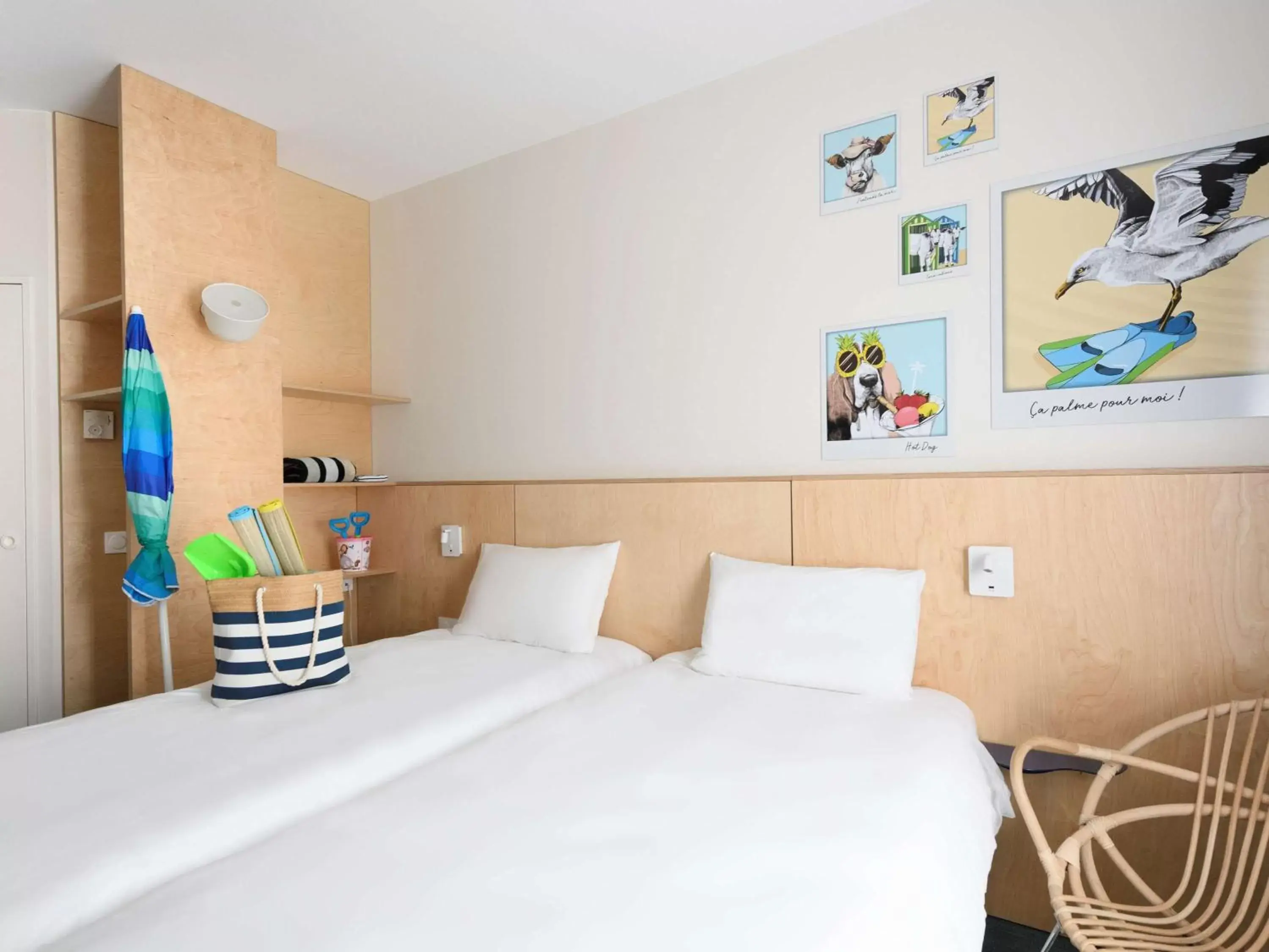 Photo of the whole room, Bed in ibis Styles Deauville Villers Plage