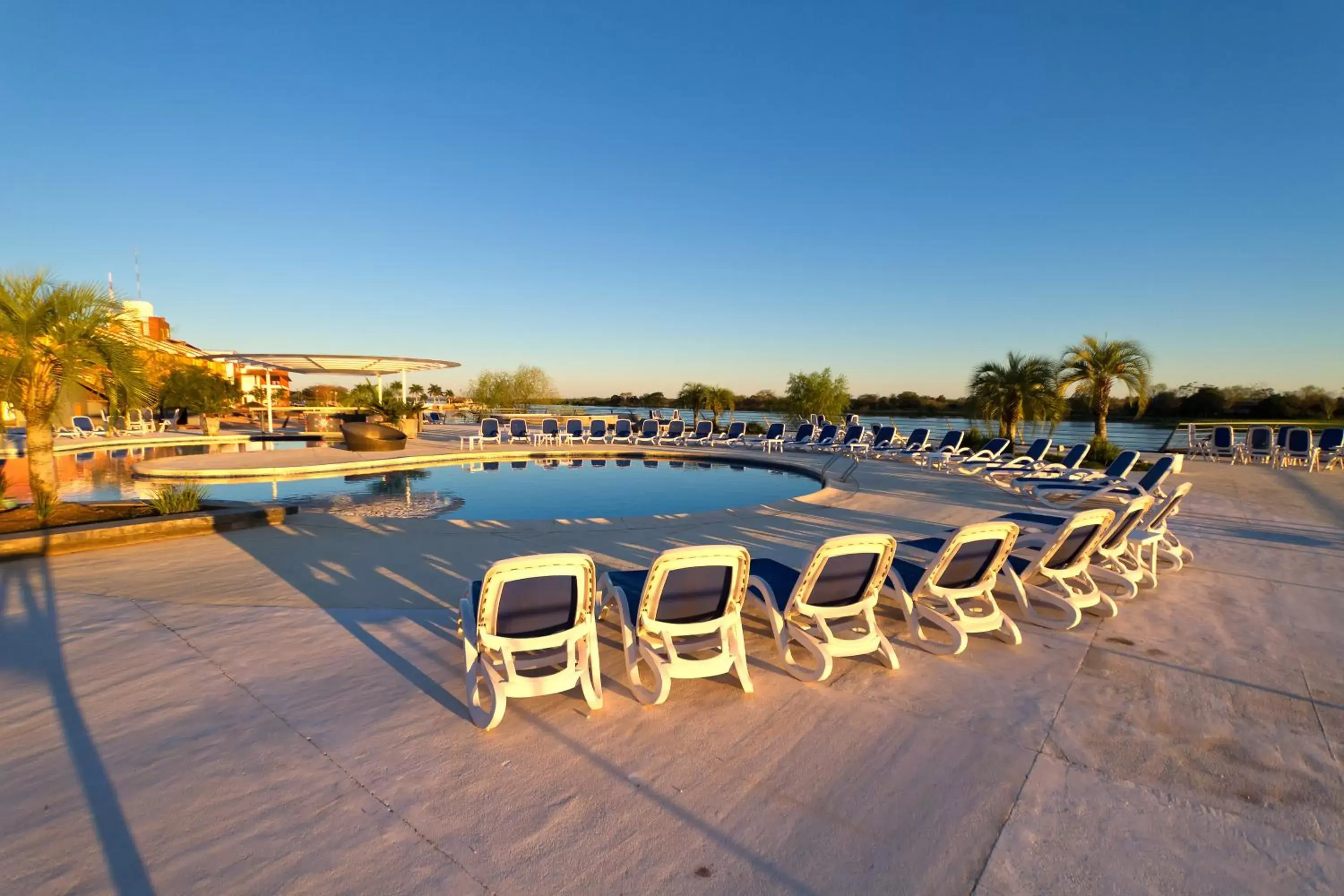 Facade/entrance, Swimming Pool in Resort Yacht Y Golf Club Paraguayo