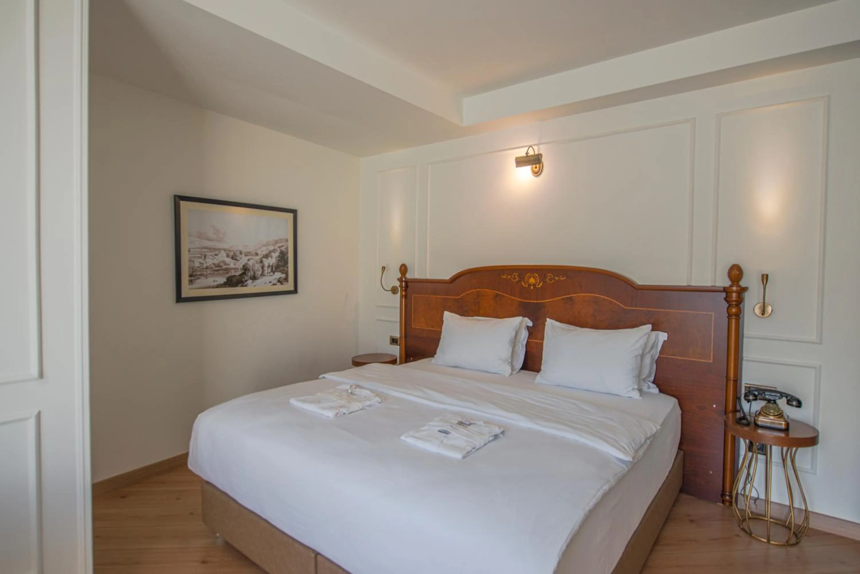 Bedroom, Bed in Casa Margot Hotel - Adults Only