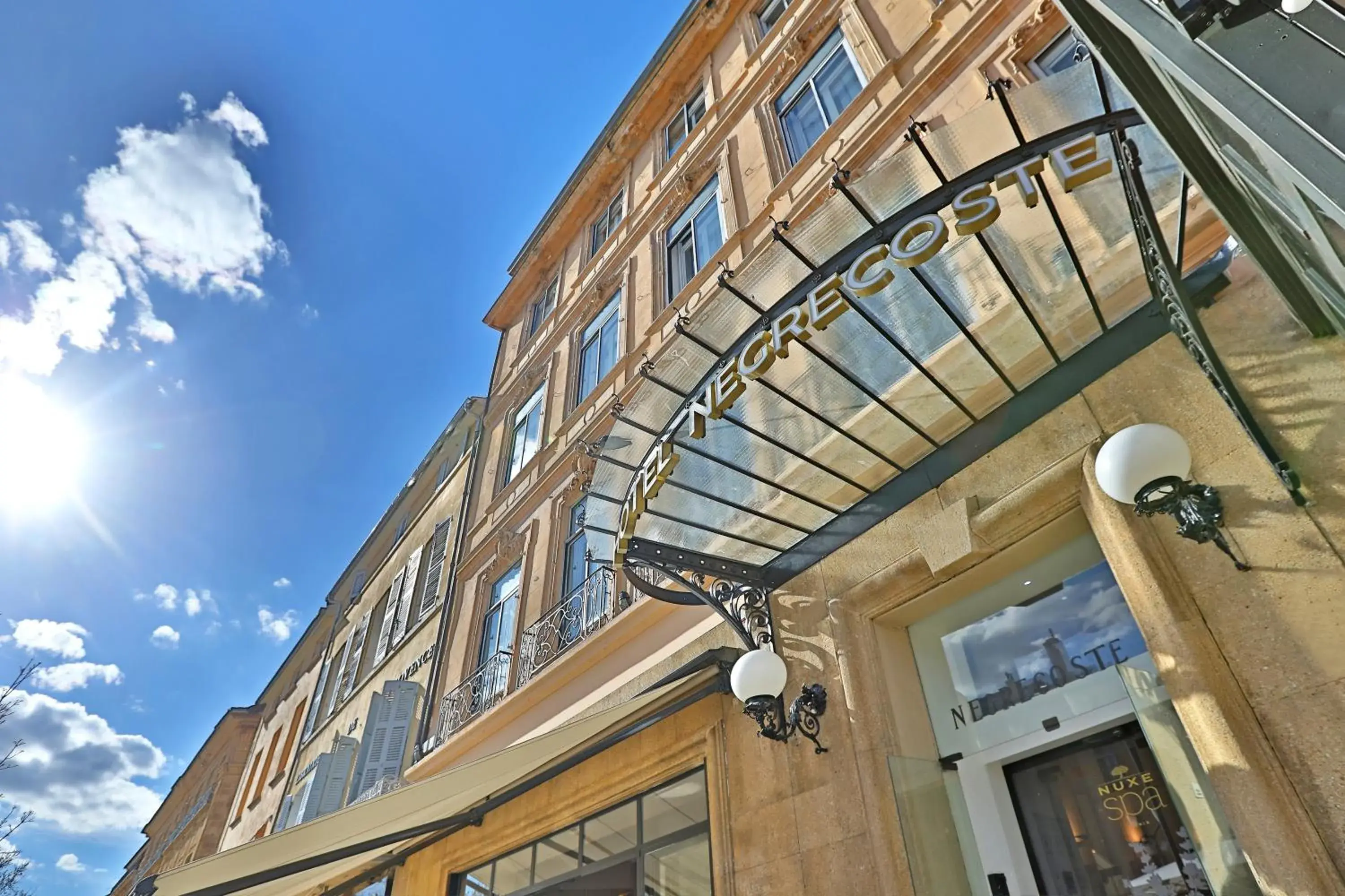 Facade/entrance, Property Building in Negrecoste Hôtel & Spa