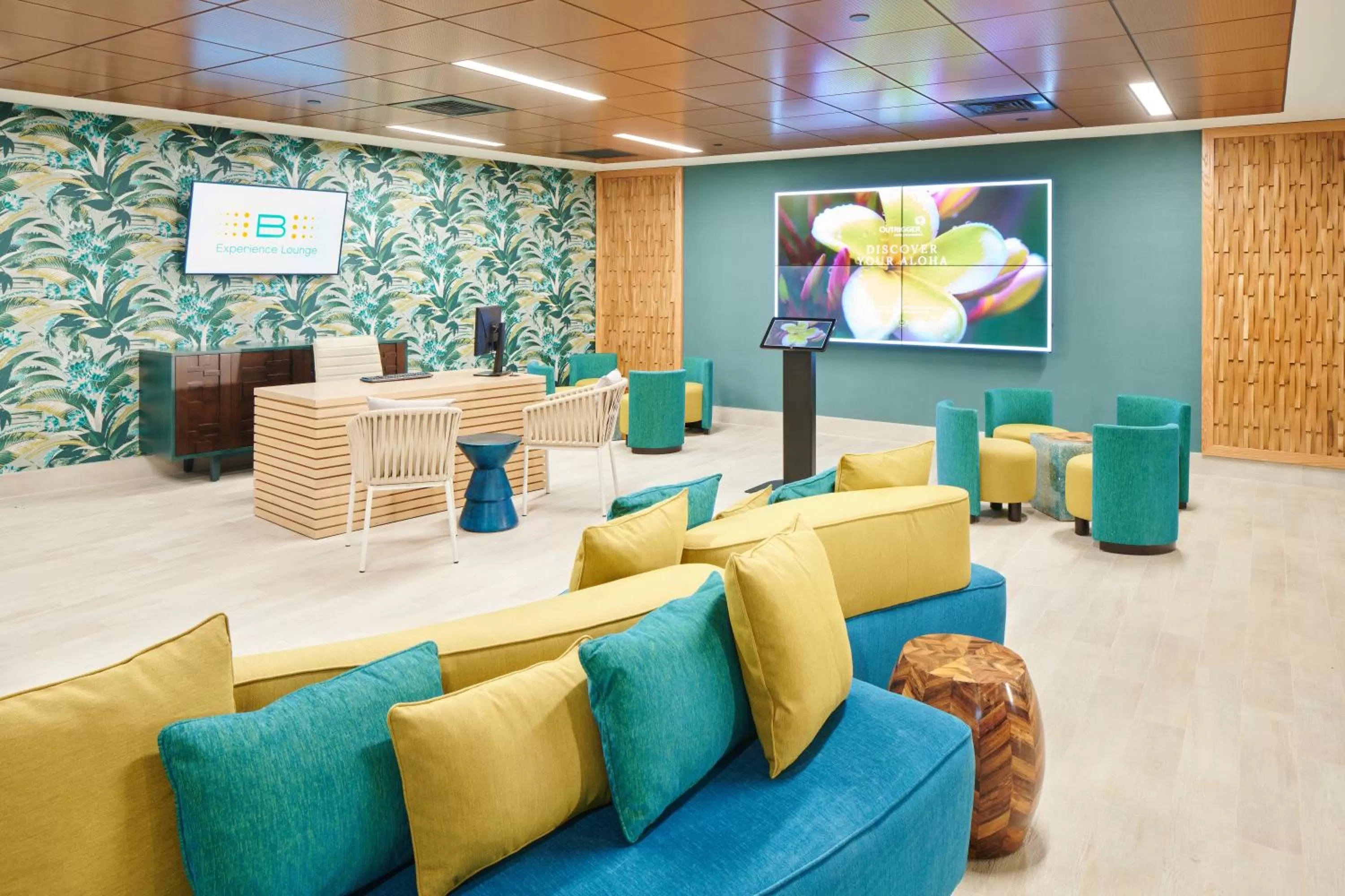 Activities in OUTRIGGER Waikiki Beachcomber Hotel