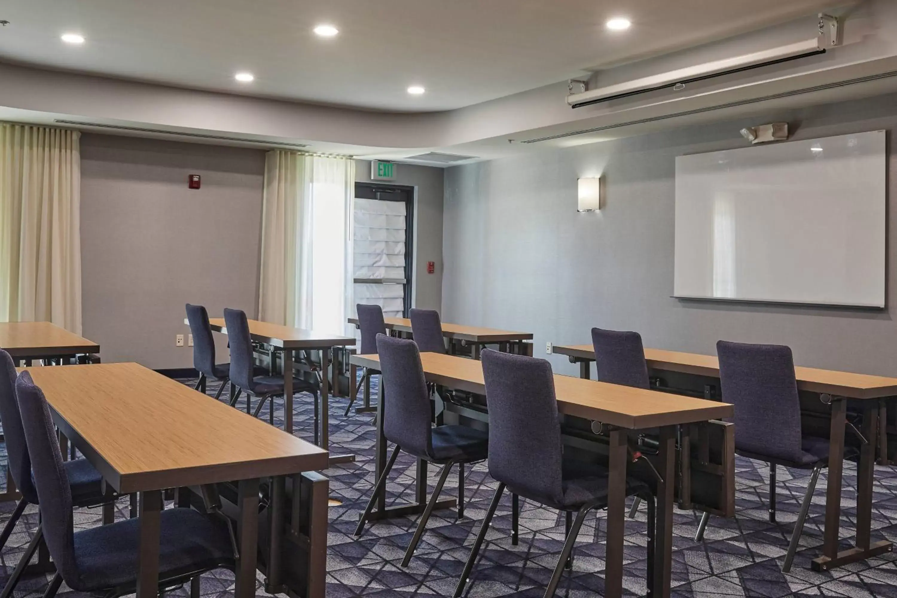 Meeting/conference room in Courtyard Medford Airport