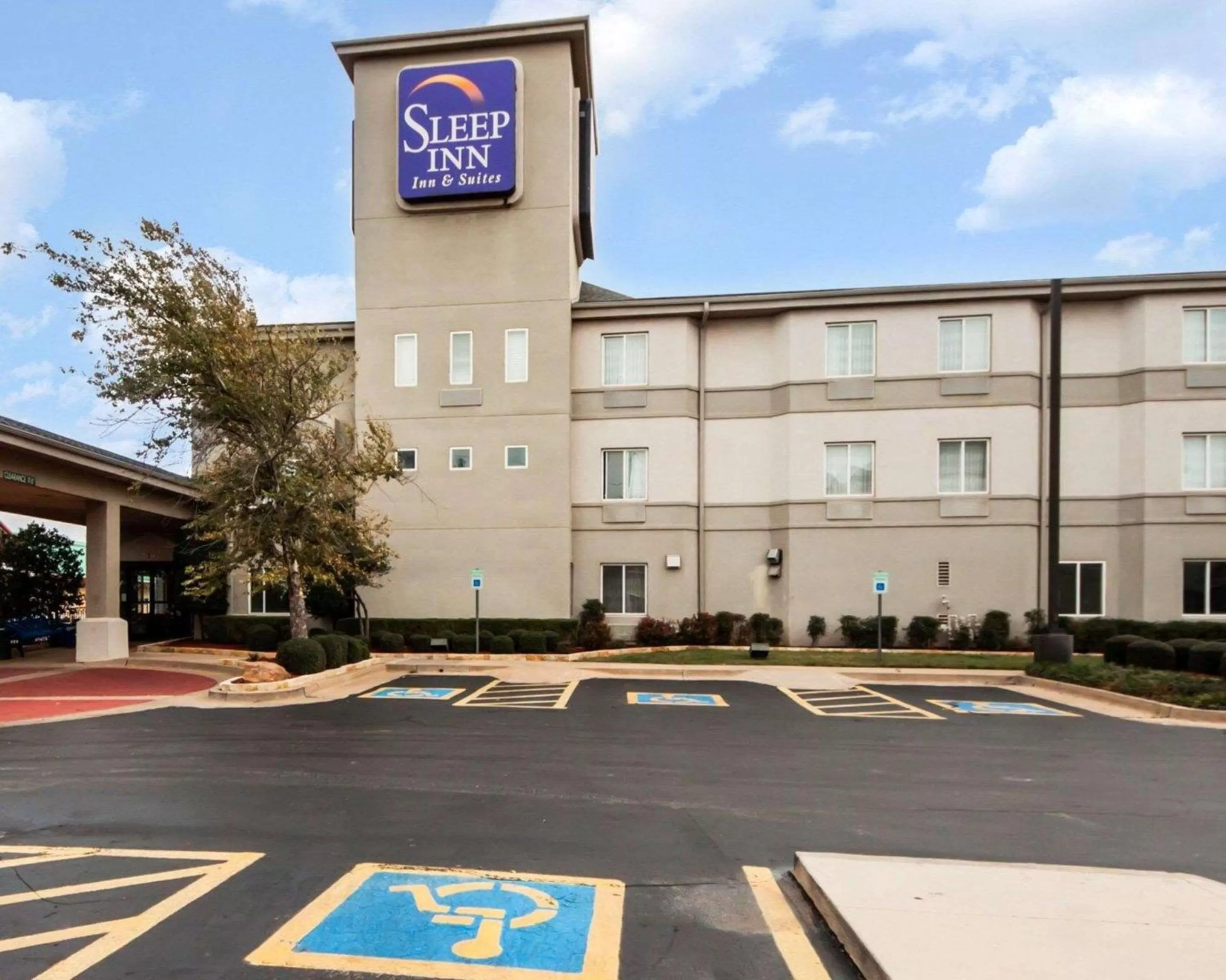 Property building in Sleep Inn & Suites Edmond near University