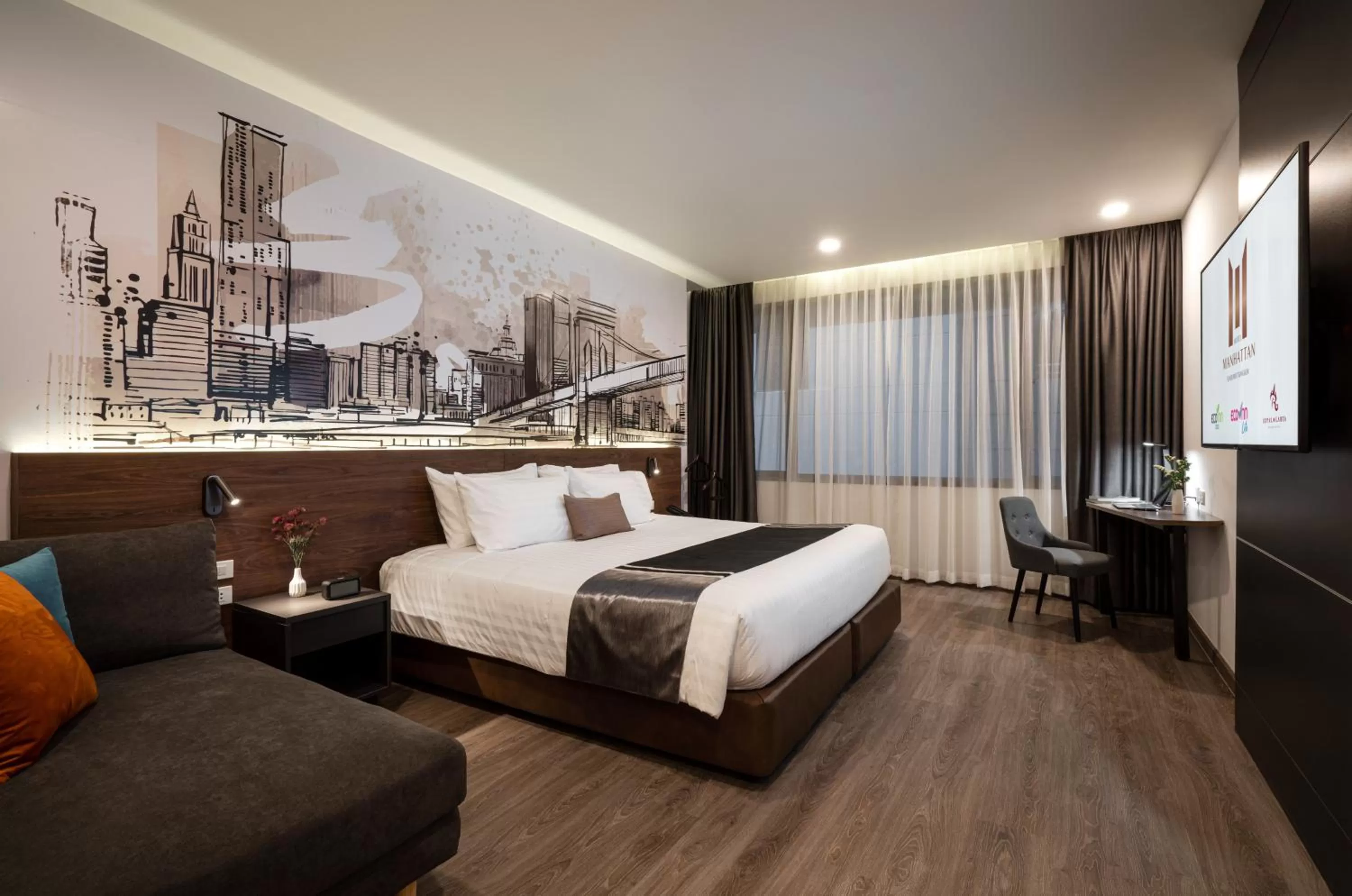 Property building, Bed in Manhattan Hotel Bangkok