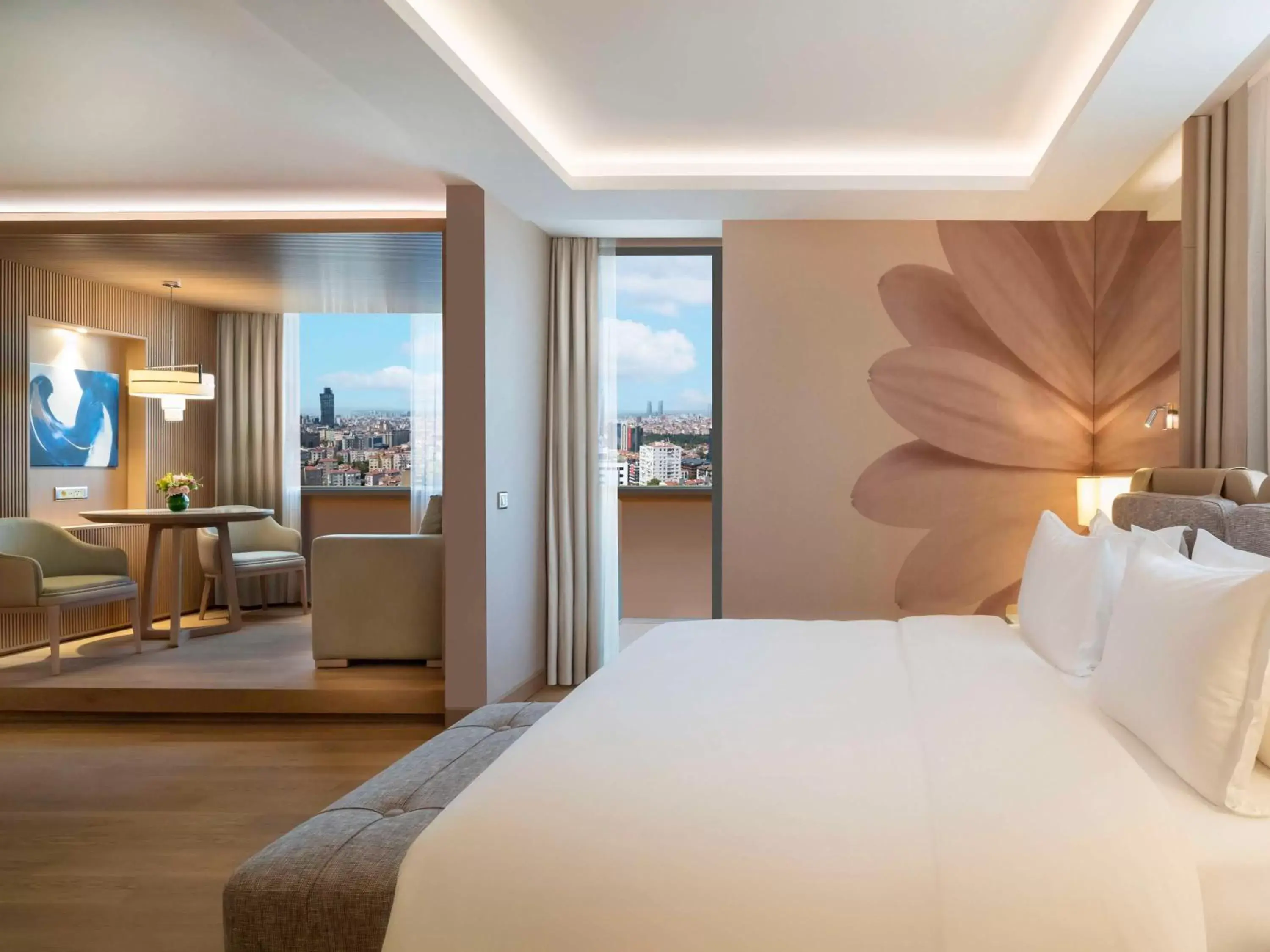 Bedroom, Bed in Mövenpick Hotel Istanbul Bosphorus