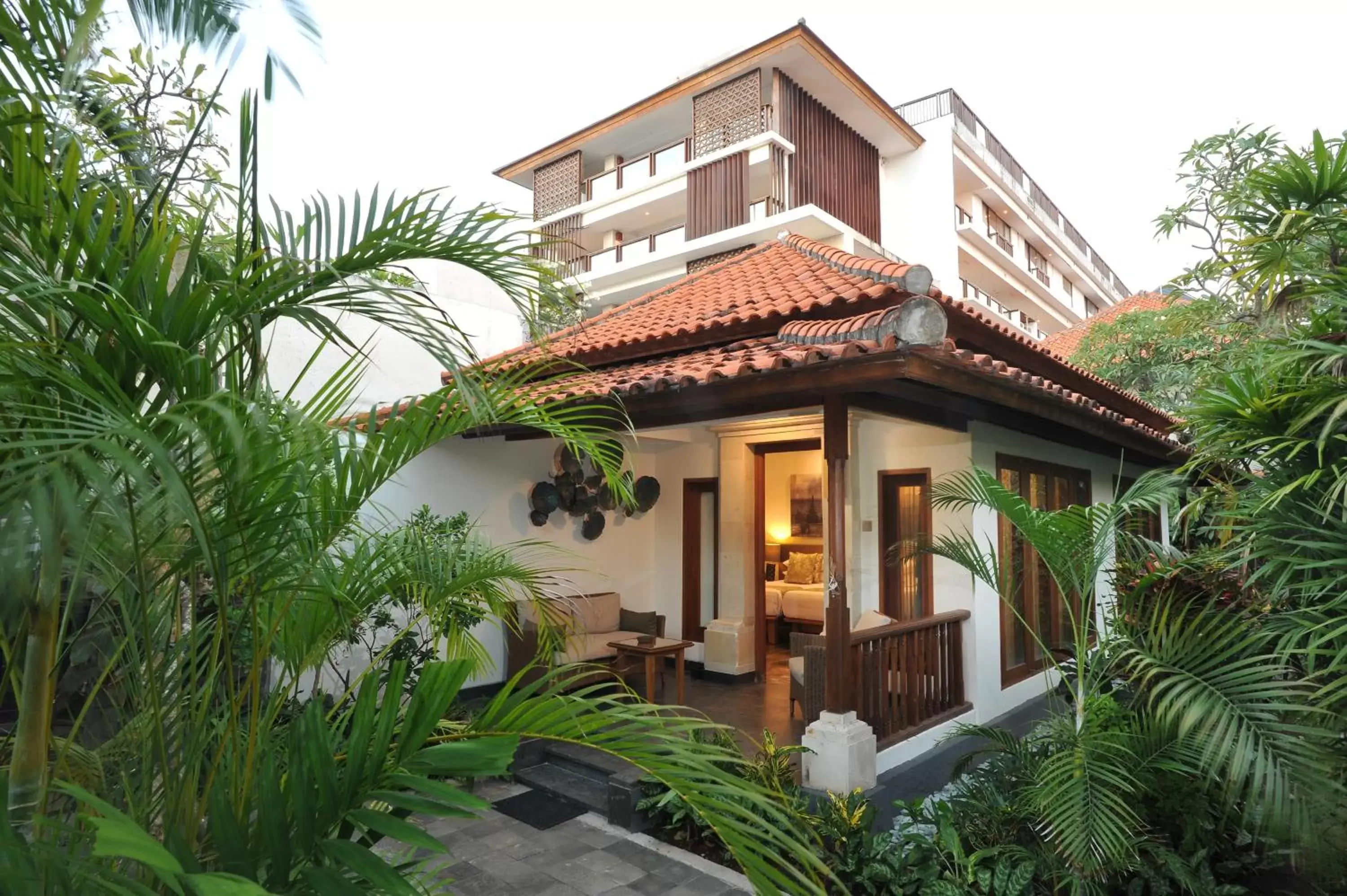 Balcony/Terrace, Property Building in Puri Raja Hotel