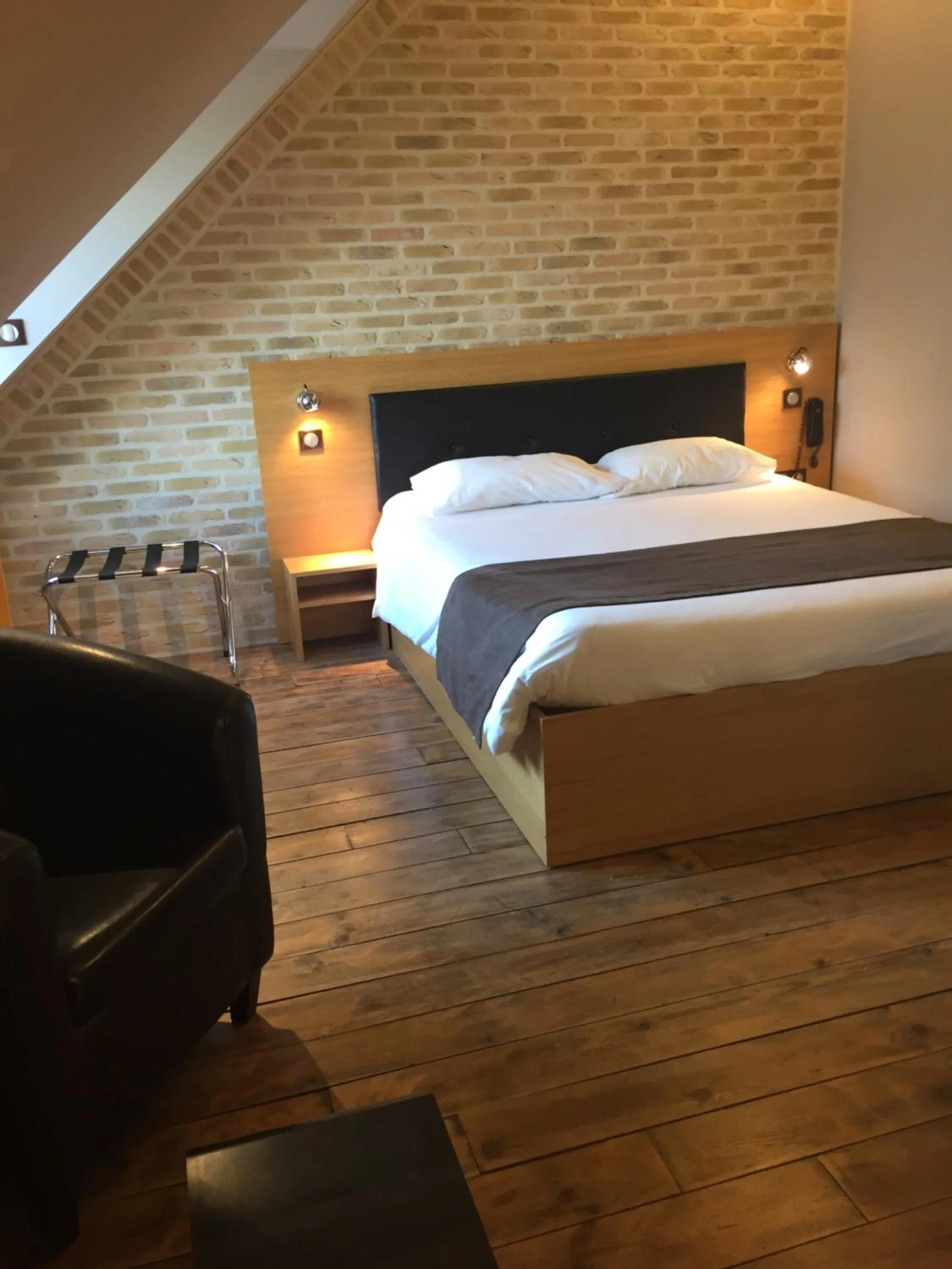 Photo of the whole room, Bed in Hôtel - Restaurant Au Tonnelier